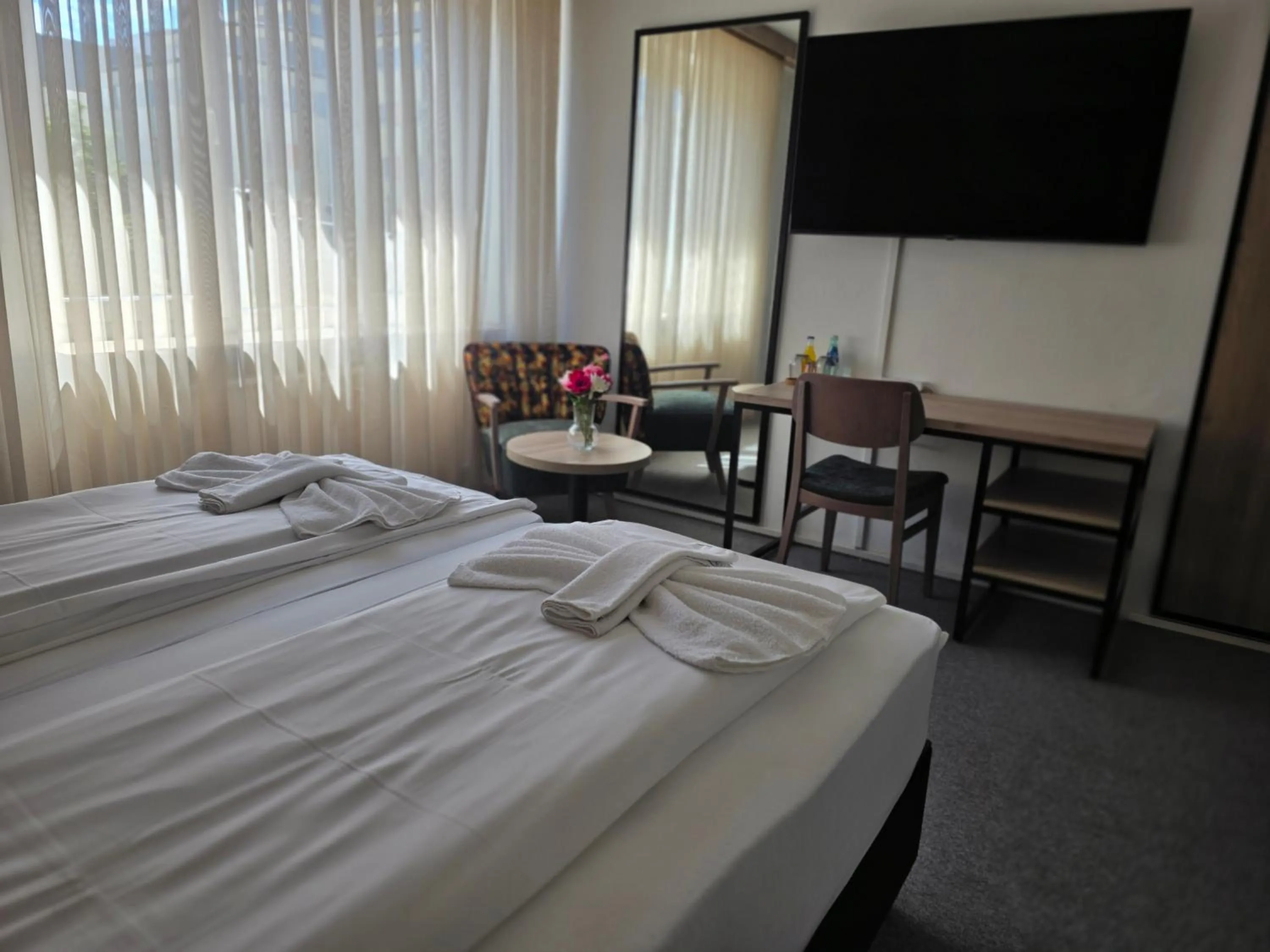 TV and multimedia, Bed in Liebig-Hotel