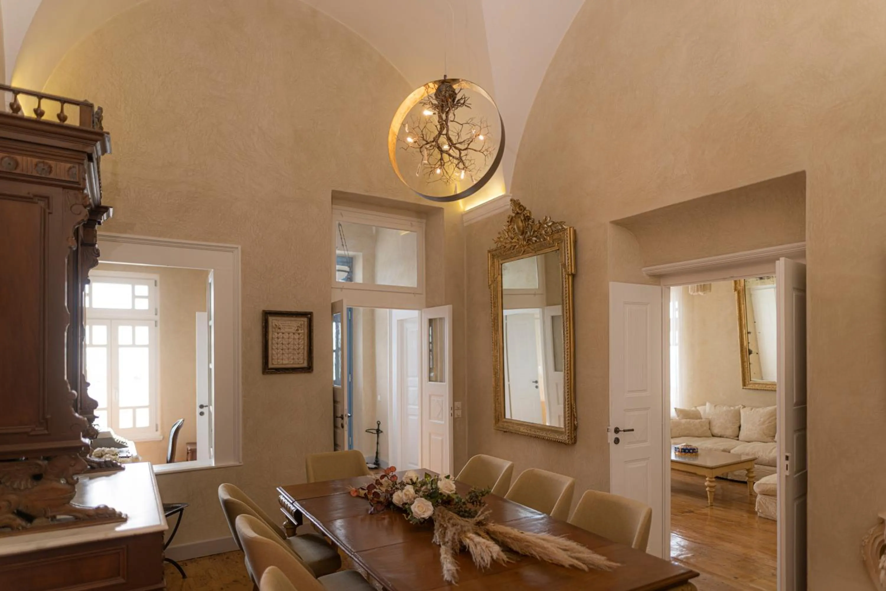 Dining area in Oia Mansion