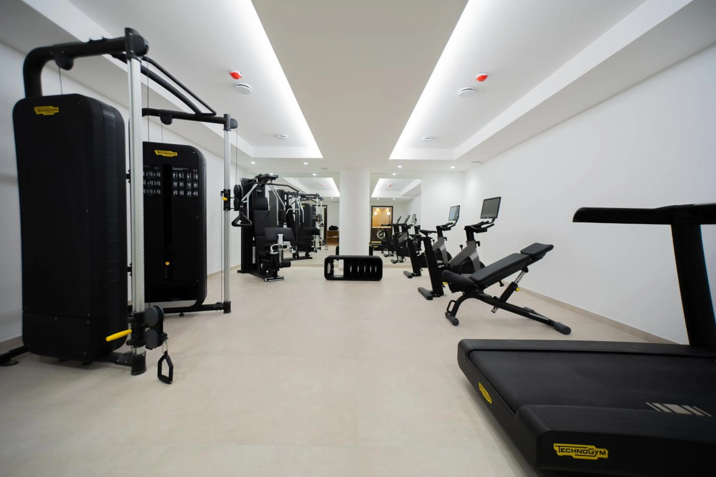Fitness centre/facilities in Sunset Hotel