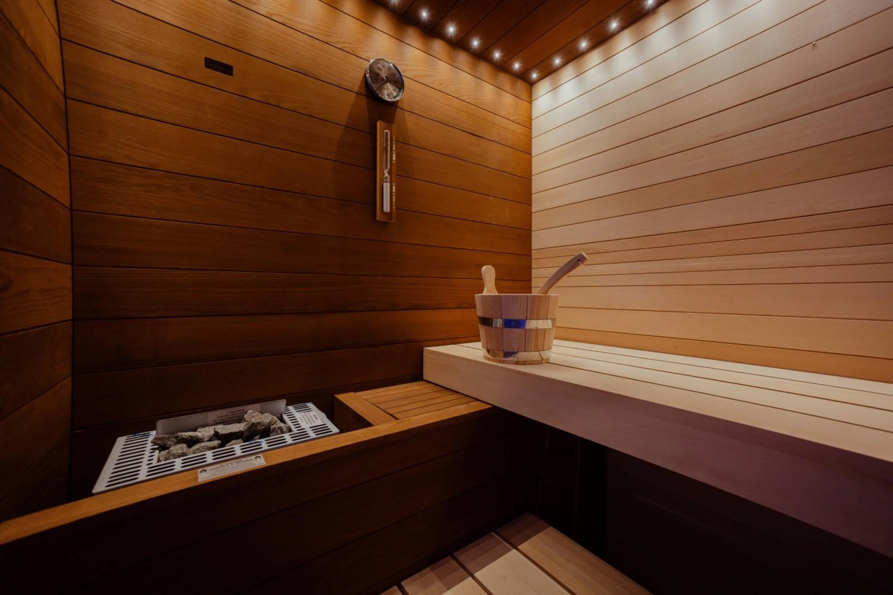 Sauna in Sunset Hotel