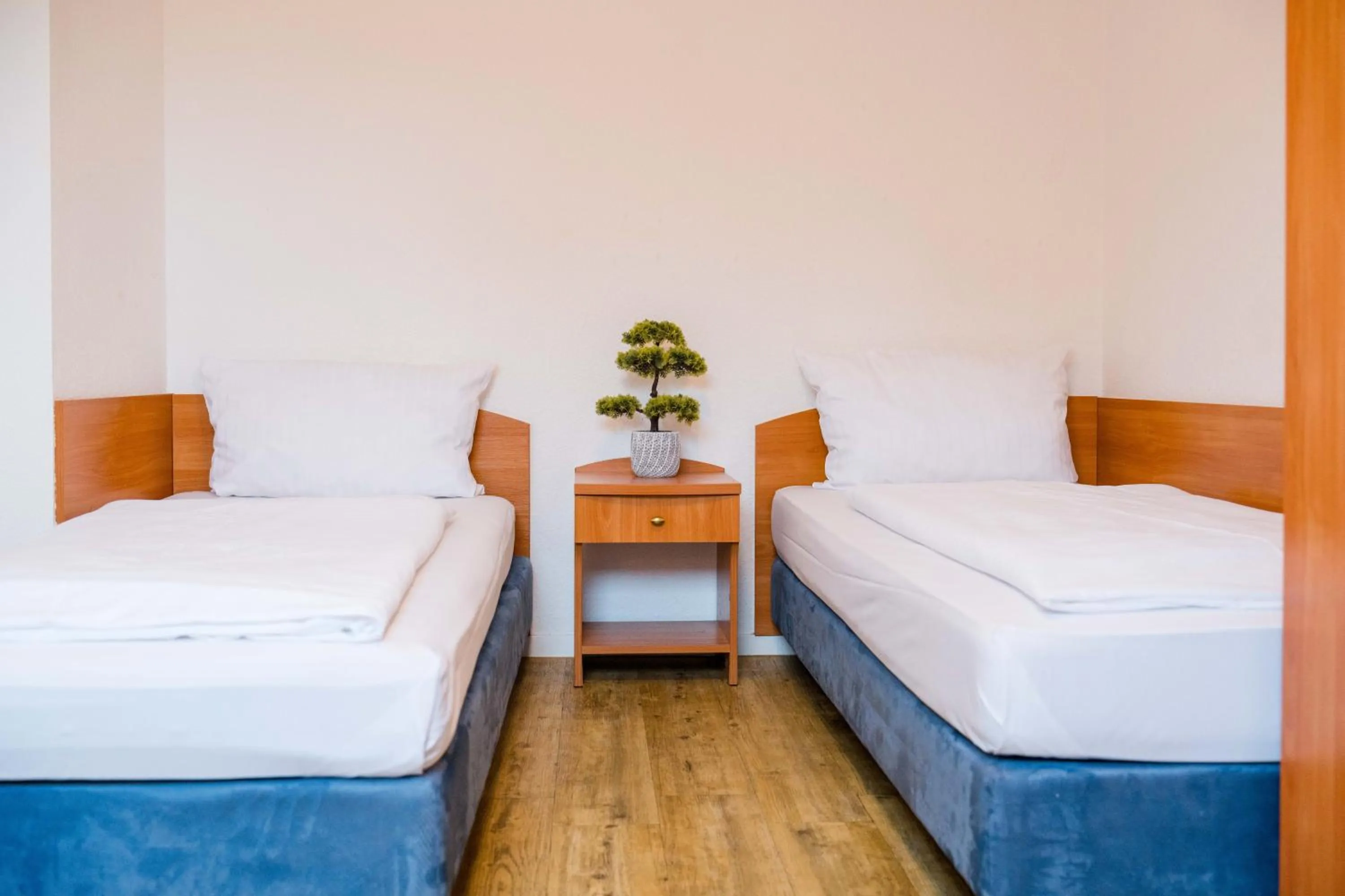 Photo of the whole room, Bed in Hotel Admiral am Zoo