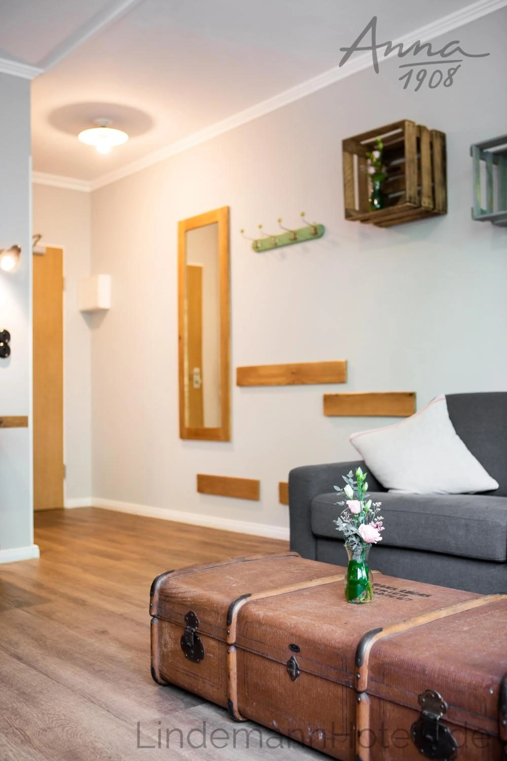 Decorative detail in Anna 1908