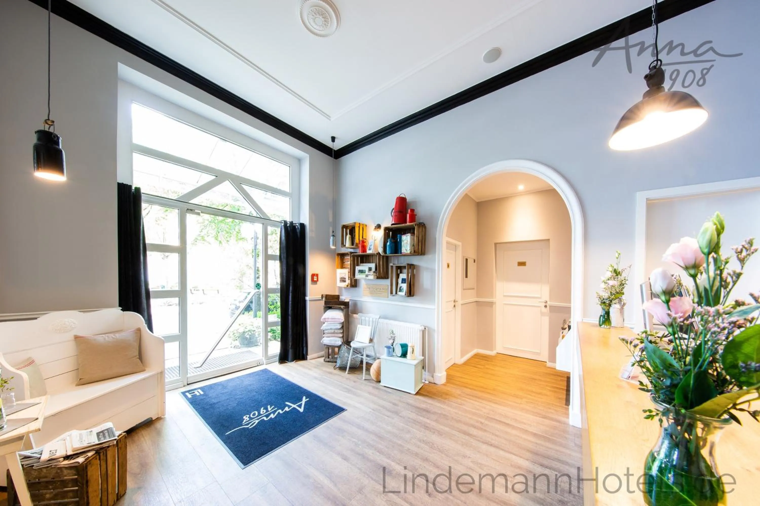 Lobby or reception, Bed in Anna 1908