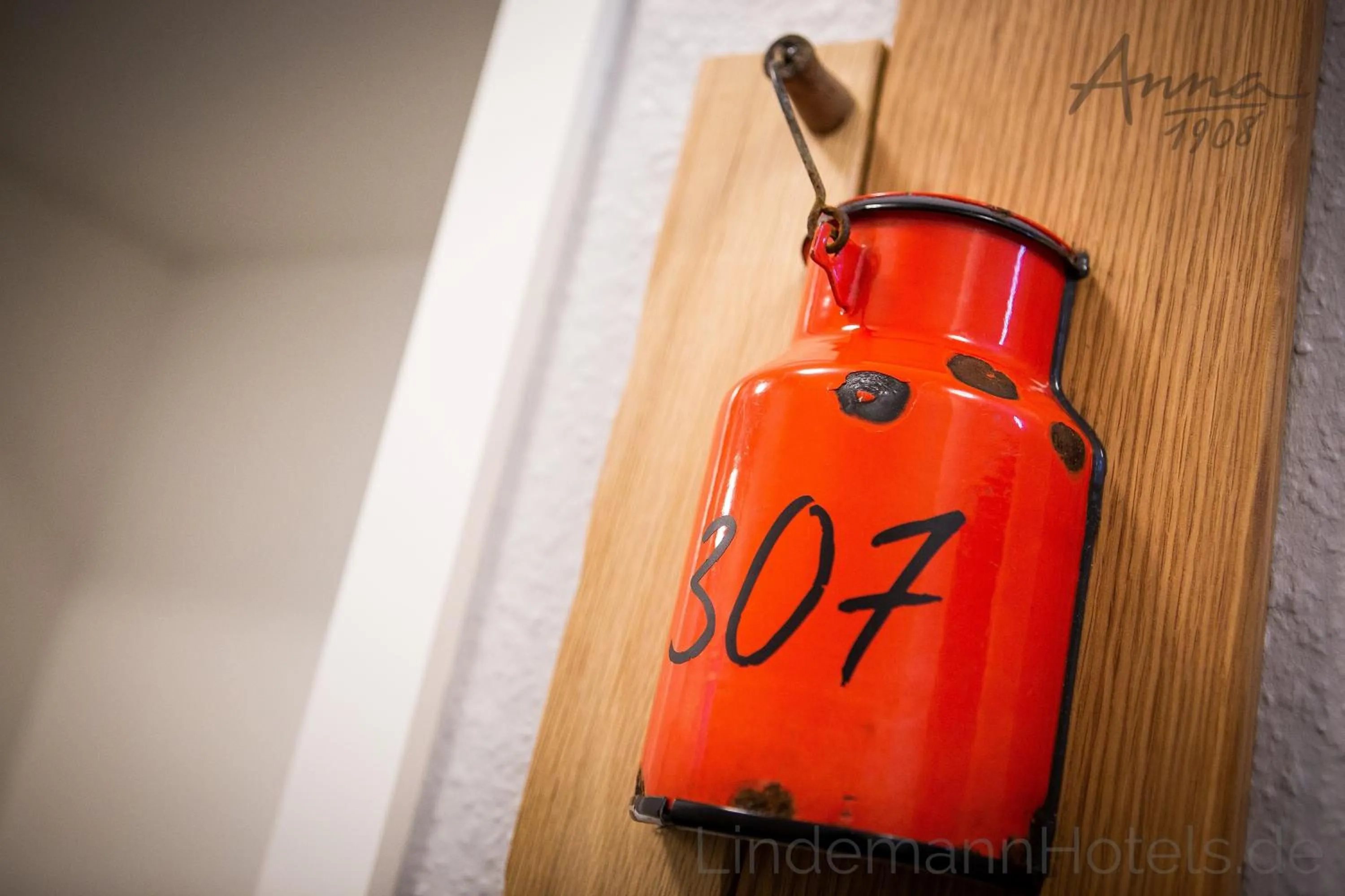 Decorative detail in Anna 1908