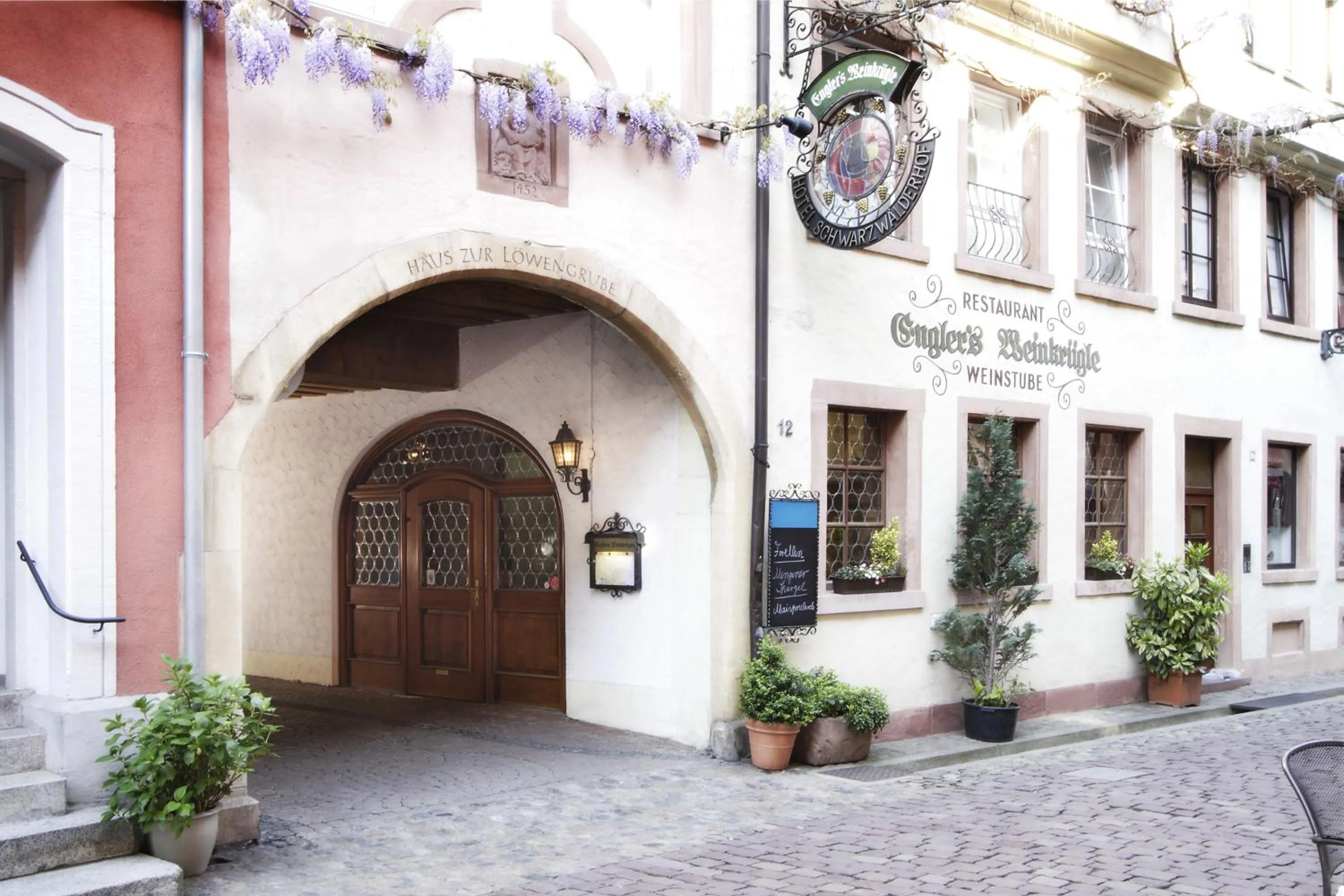 Facade/entrance in Hotel Schwarzwälder Hof
