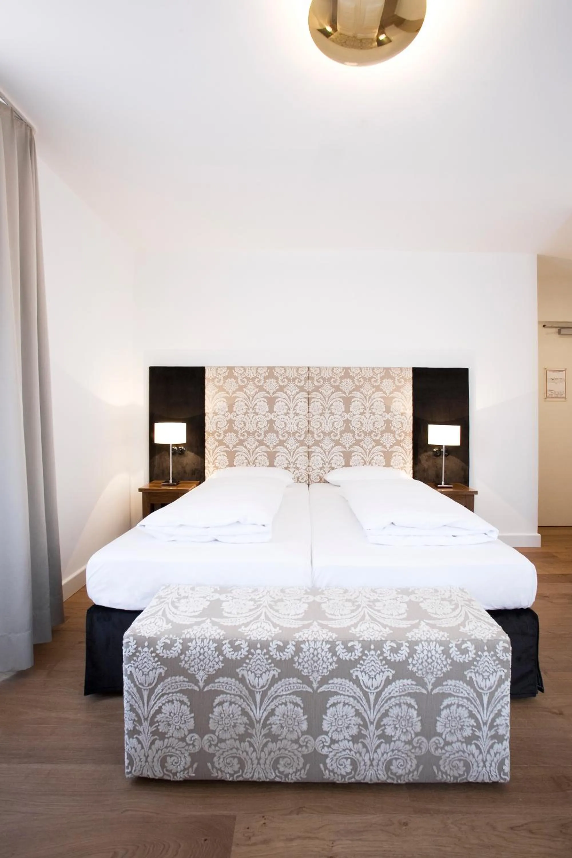 Day, Bed in Hotel Schwarzwälder Hof