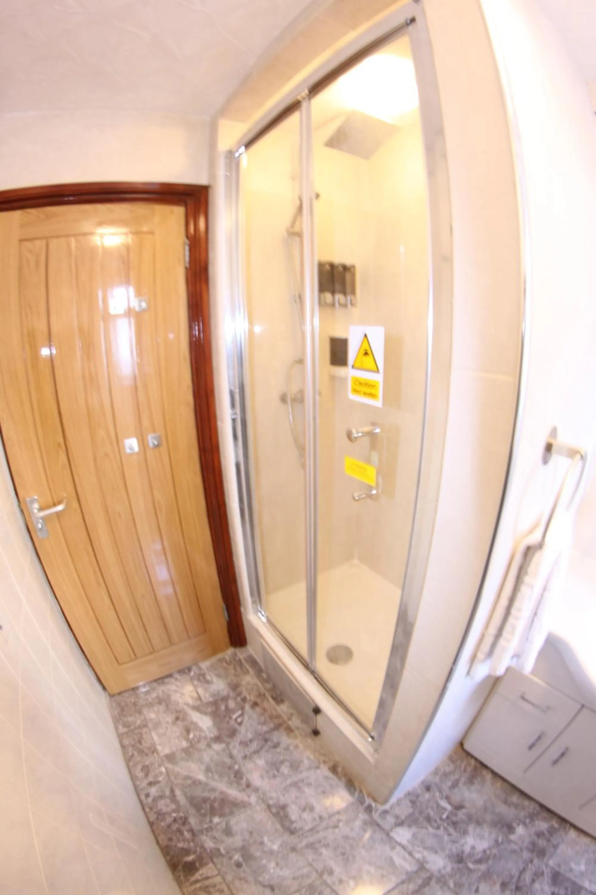 Shower in College Street Abode