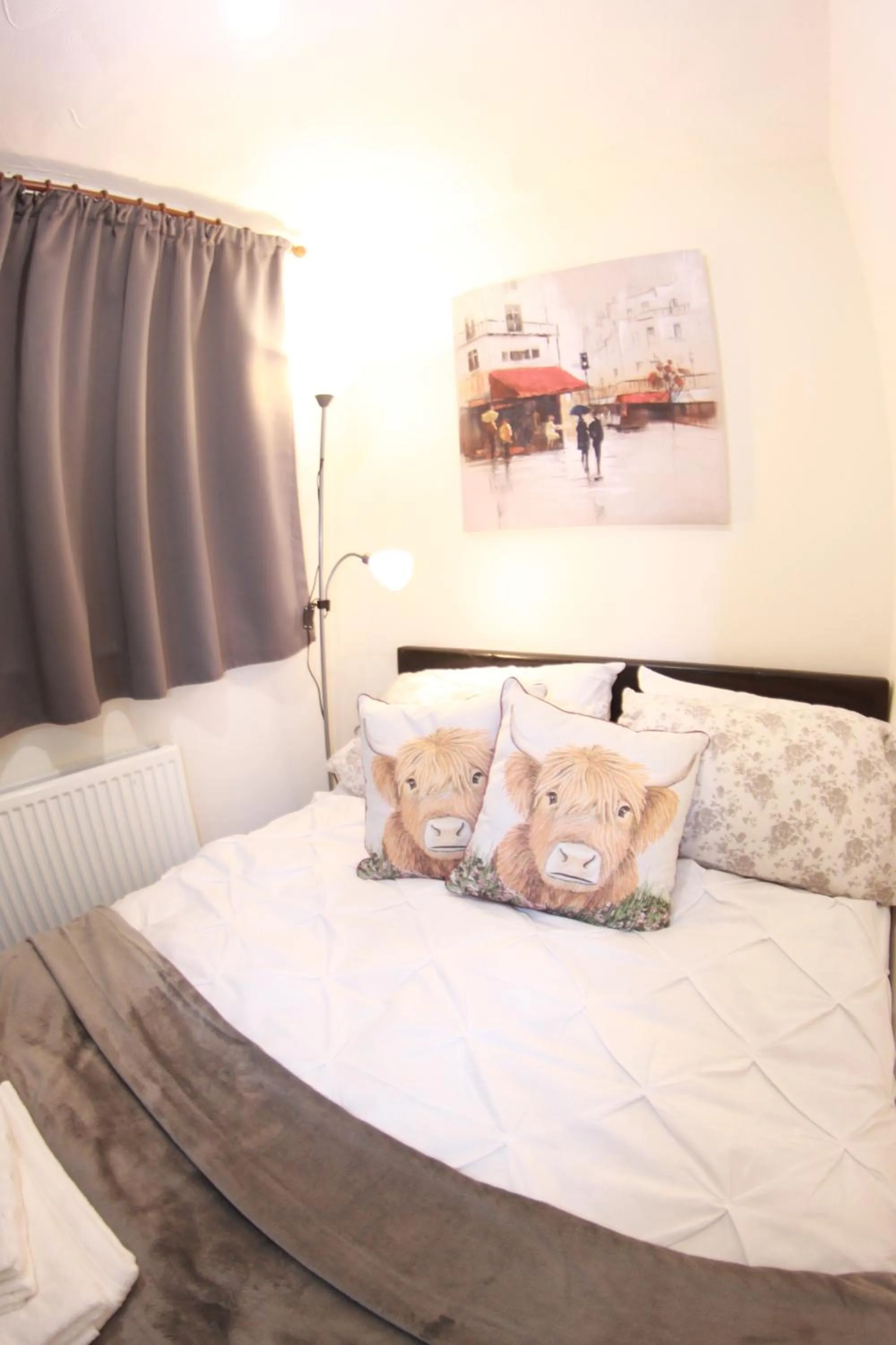 Decorative detail in College Street Abode