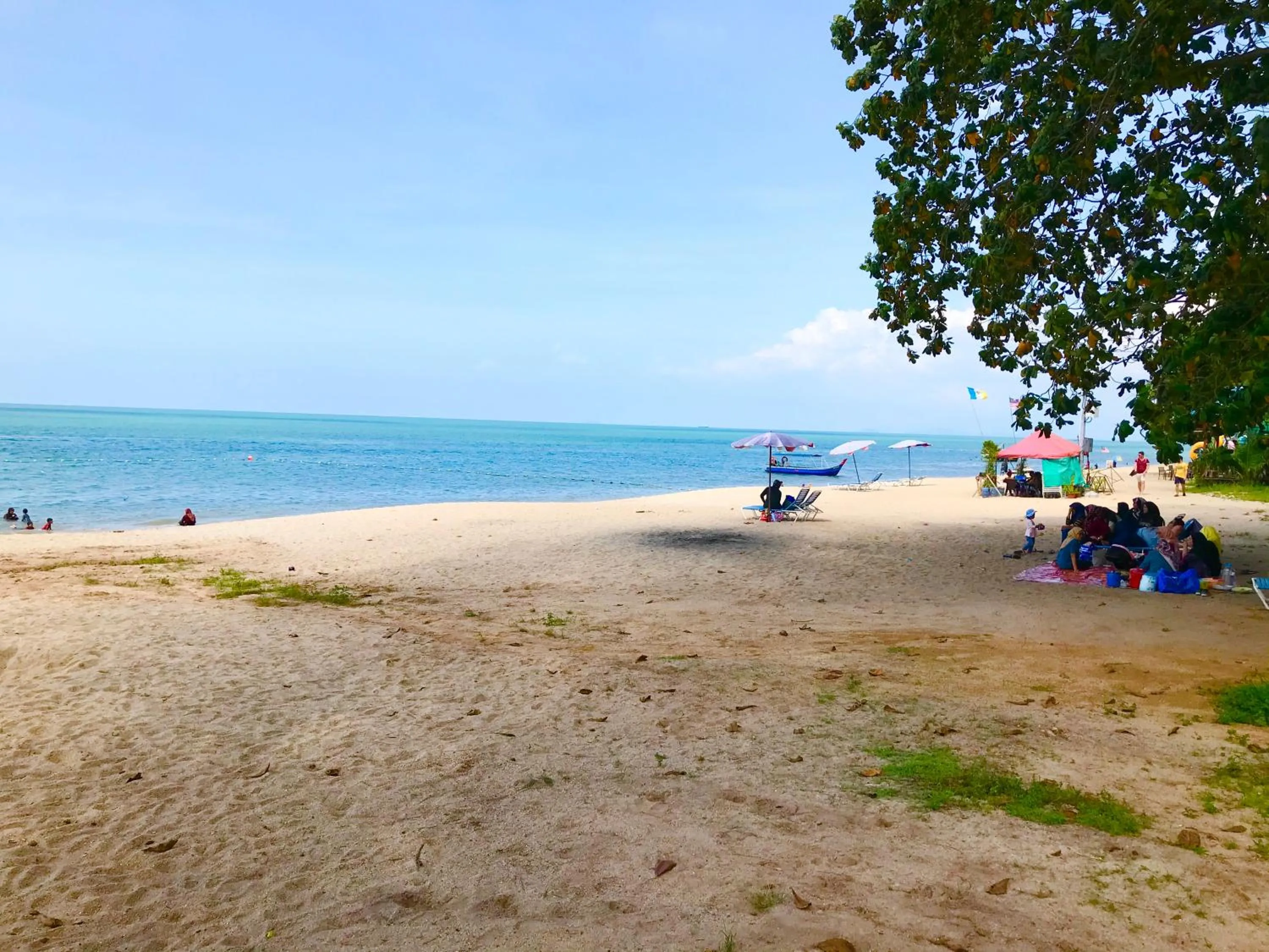 Beach in By The Beach - Luxury 2 Bedrooms Family Suite