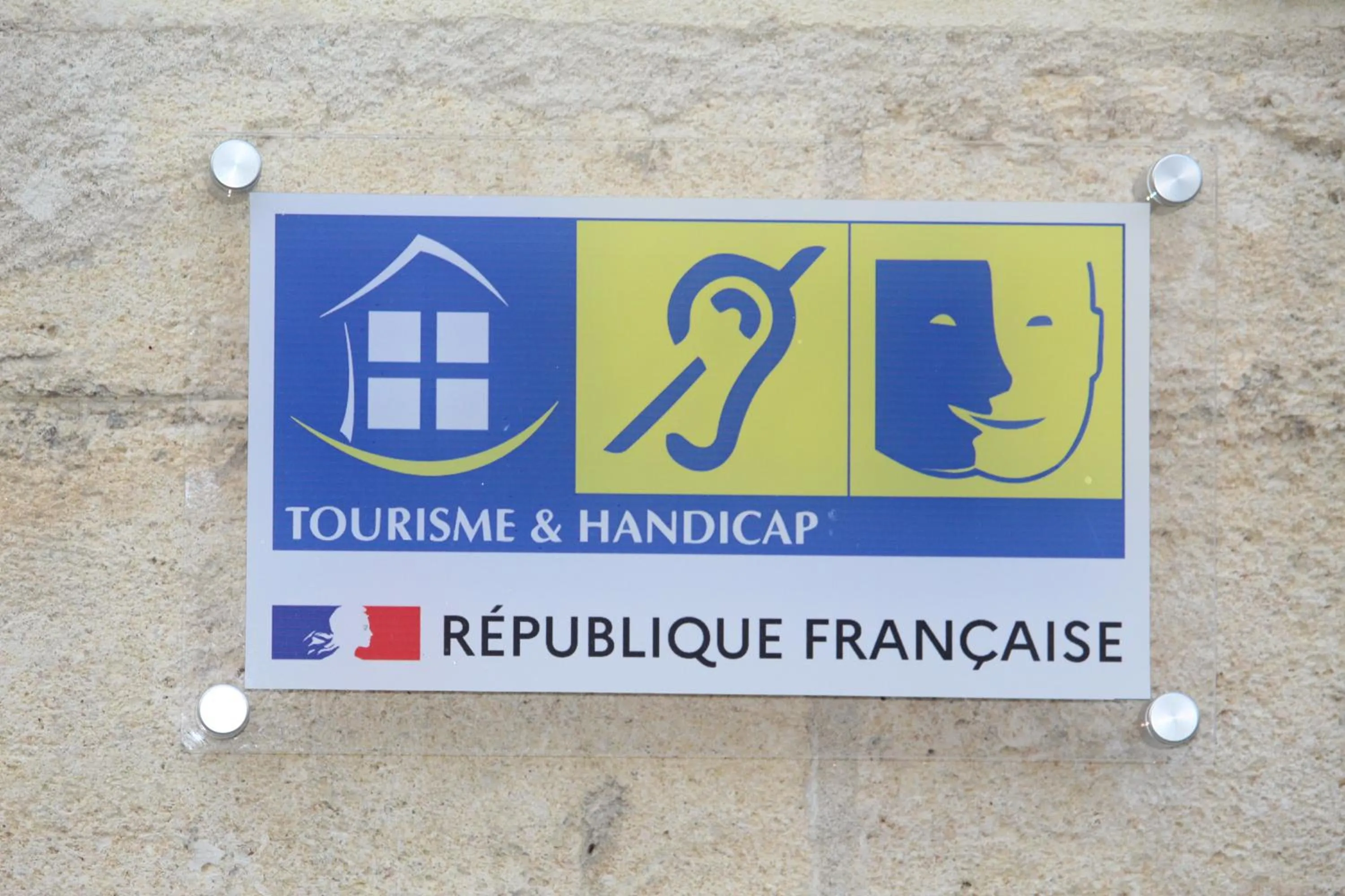 Property building in Suite en Terrasse à Cognac