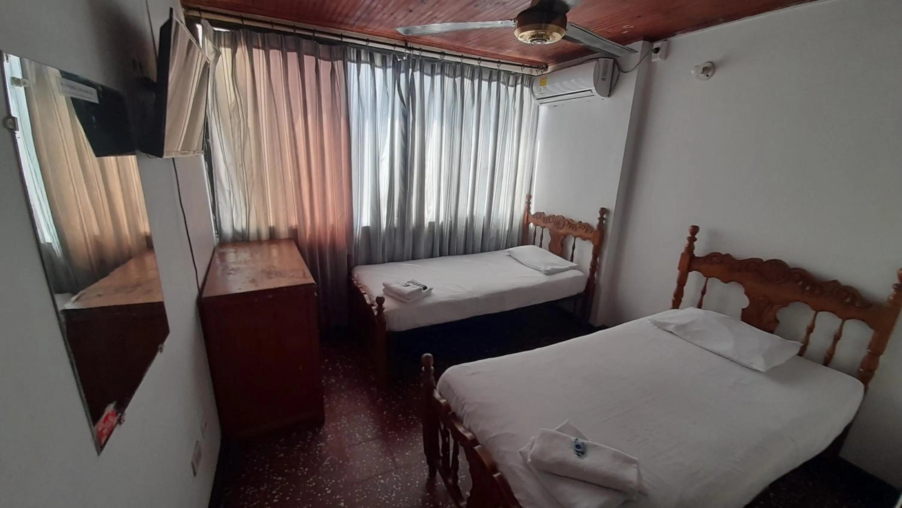 Photo of the whole room, Bed in HOTEL en MONTERIA CITY