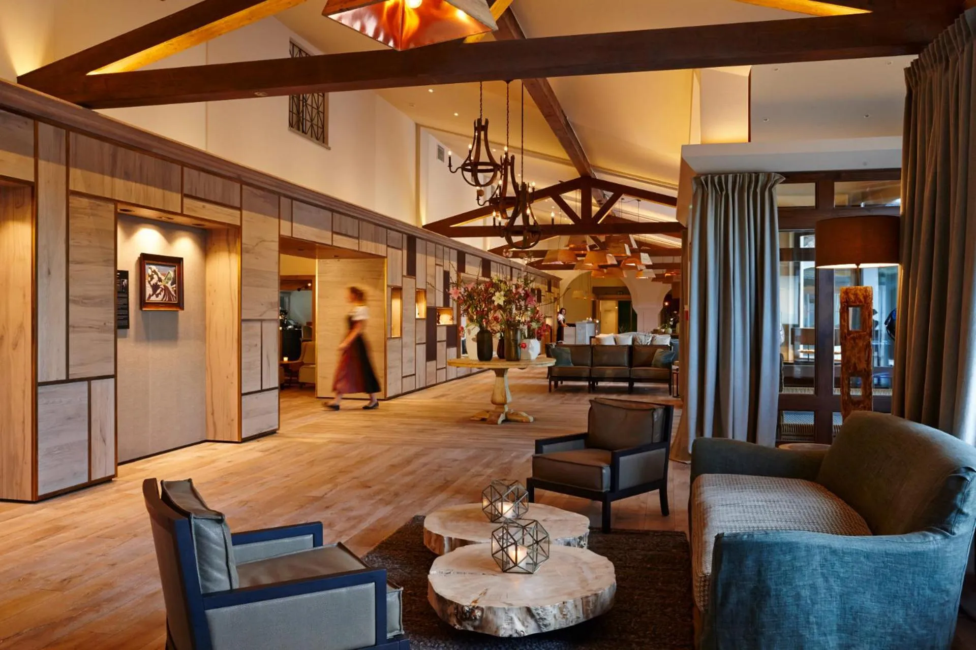 Lobby or reception in Alpenhof Murnau