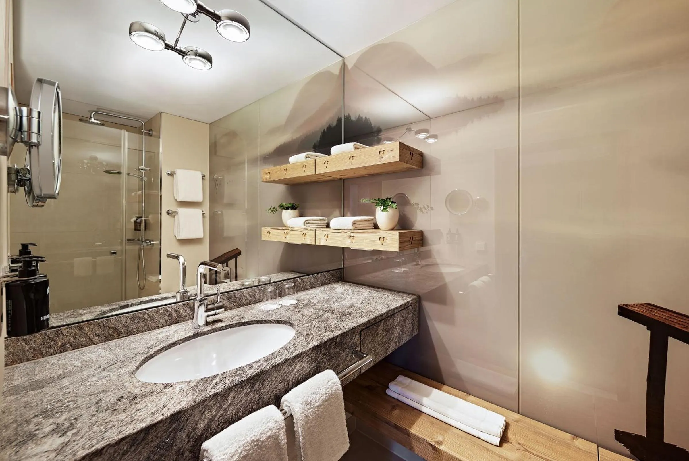 Bathroom in Parkhotel Oberstaufen