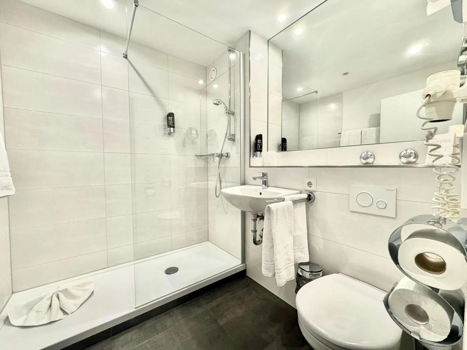 Shower in MY Parkhotel by AR Hotels