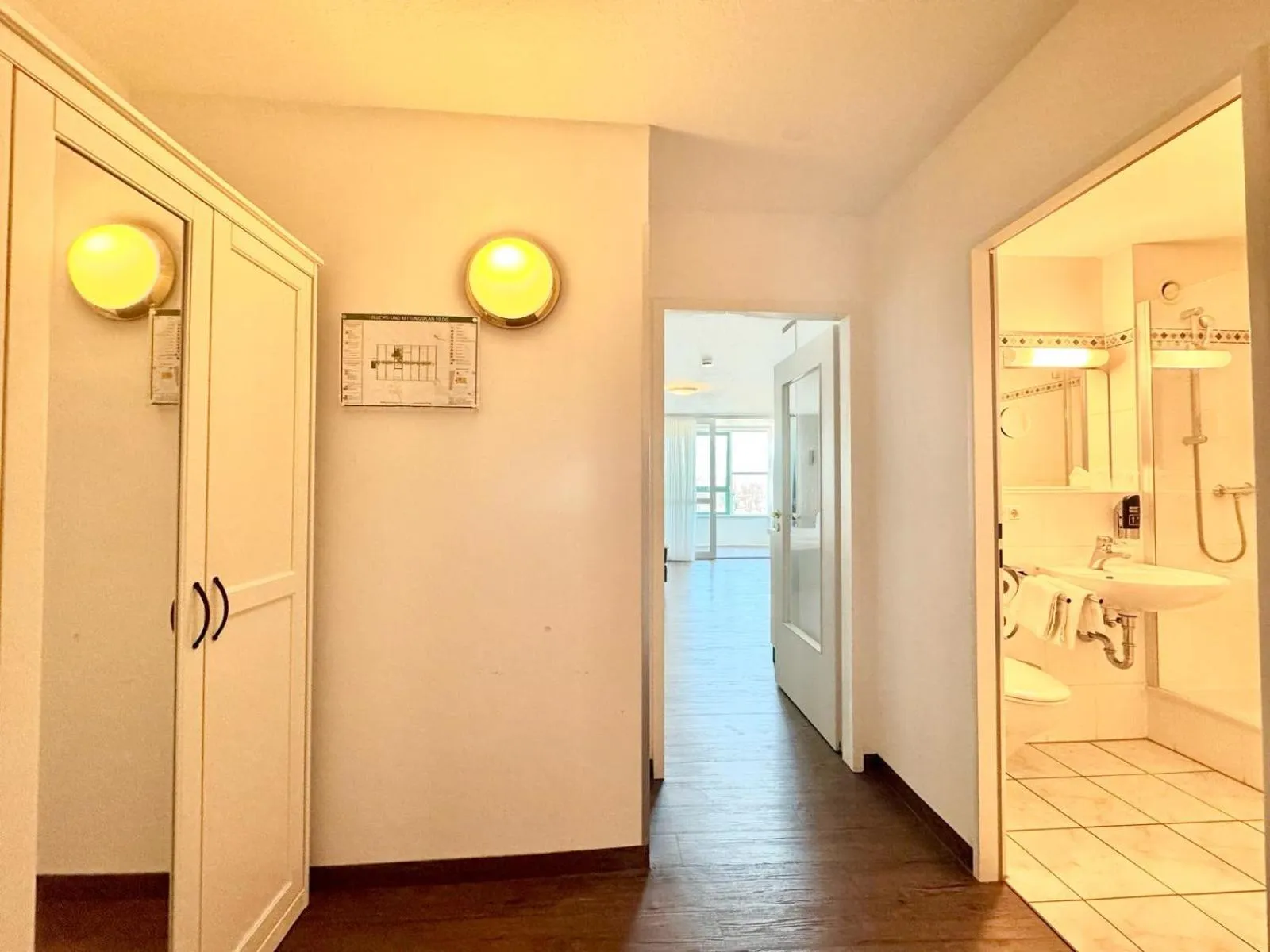 Bathroom in MY Parkhotel by AR Hotels