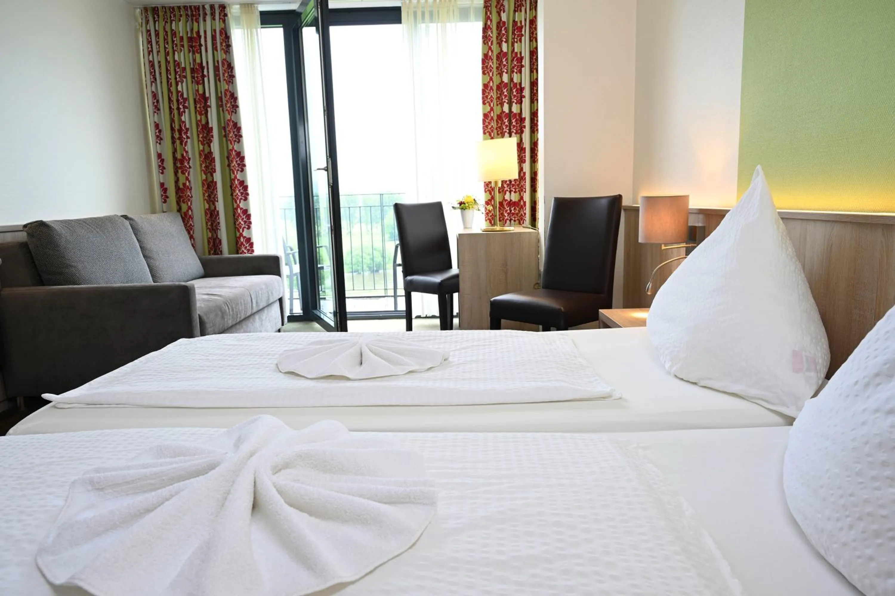 Living room, Bed in Hotel Kiekenstein