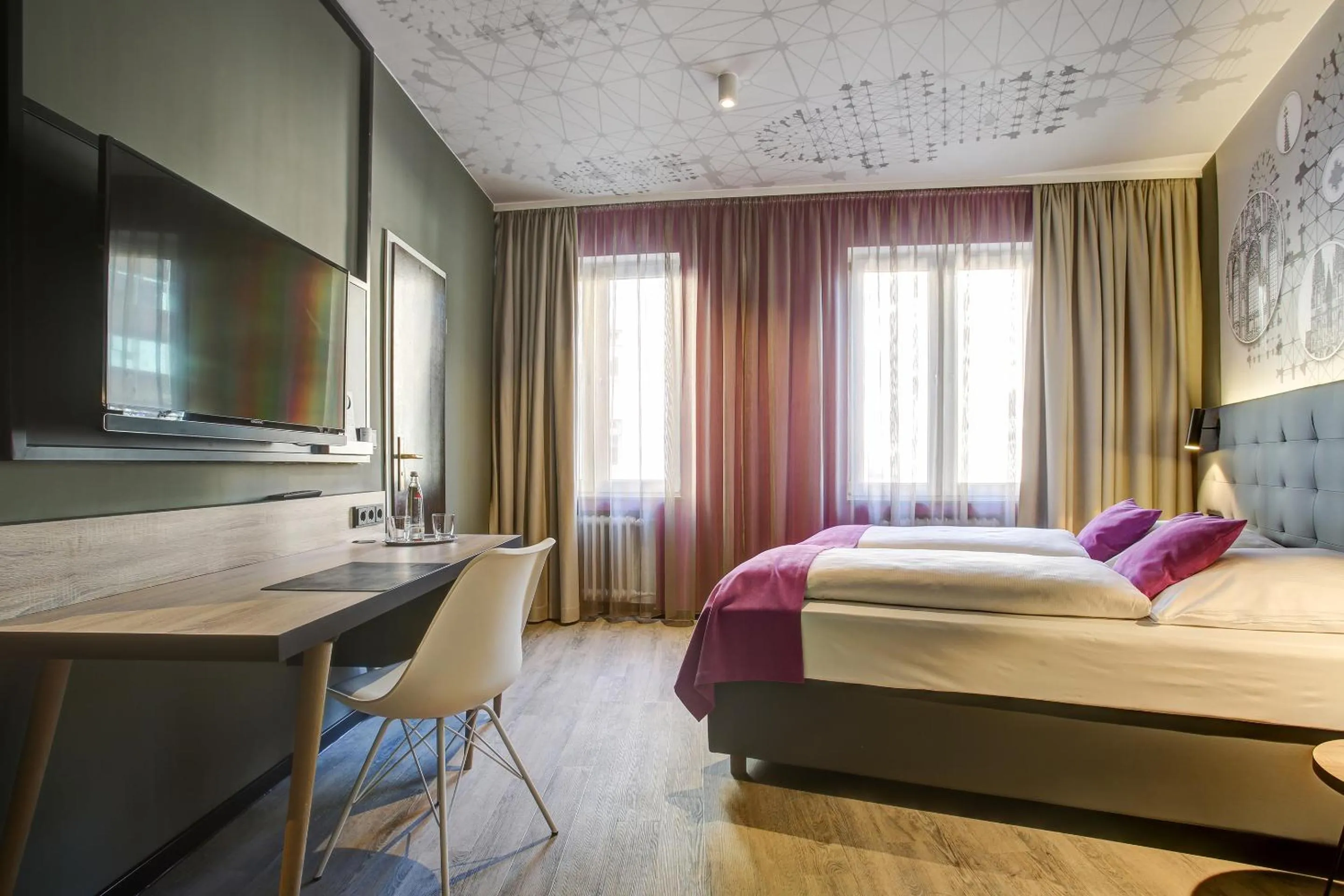 Photo of the whole room, Bed in Boutique 003 Köln City am Dom, Trademark Collection by Wyndham