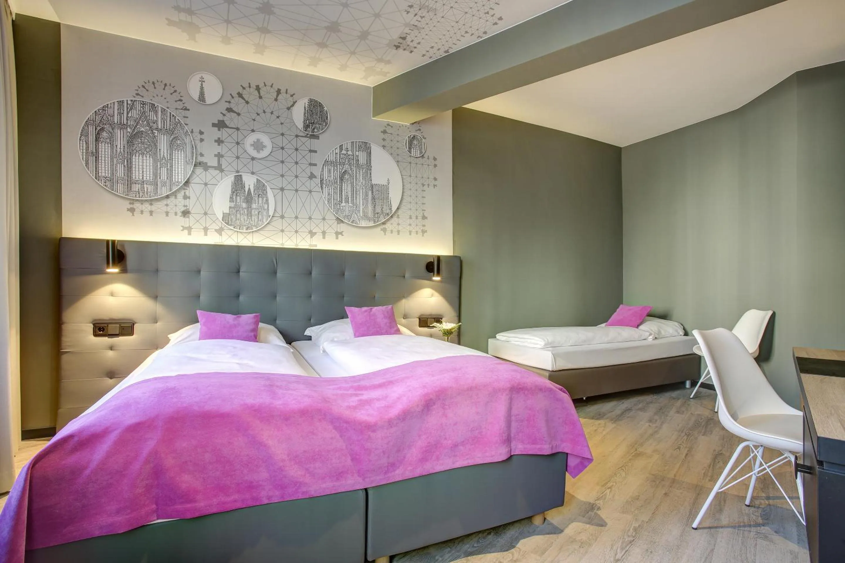 Photo of the whole room, Bed in Boutique 003 Köln City am Dom, Trademark Collection by Wyndham
