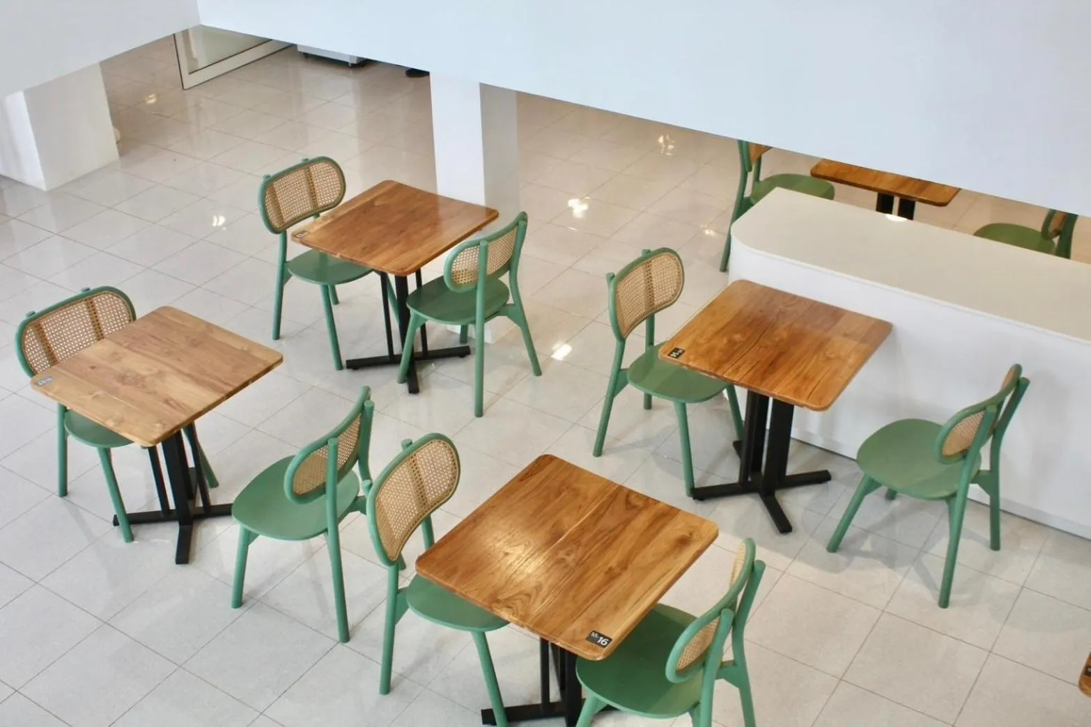 Restaurant/places to eat in S2 Hotel - SHA Plus Certified