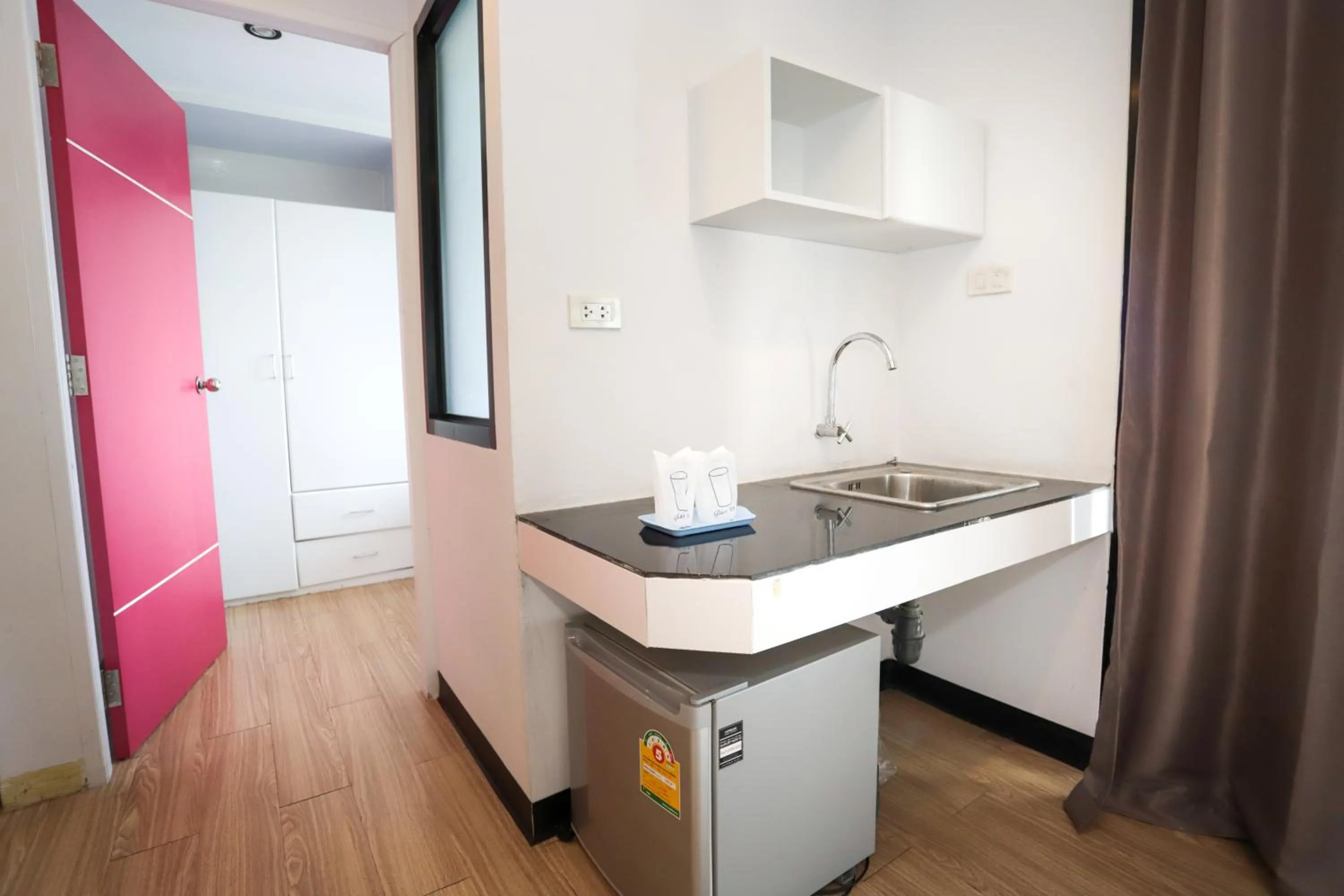 Kitchen or kitchenette in C Tower Hotel