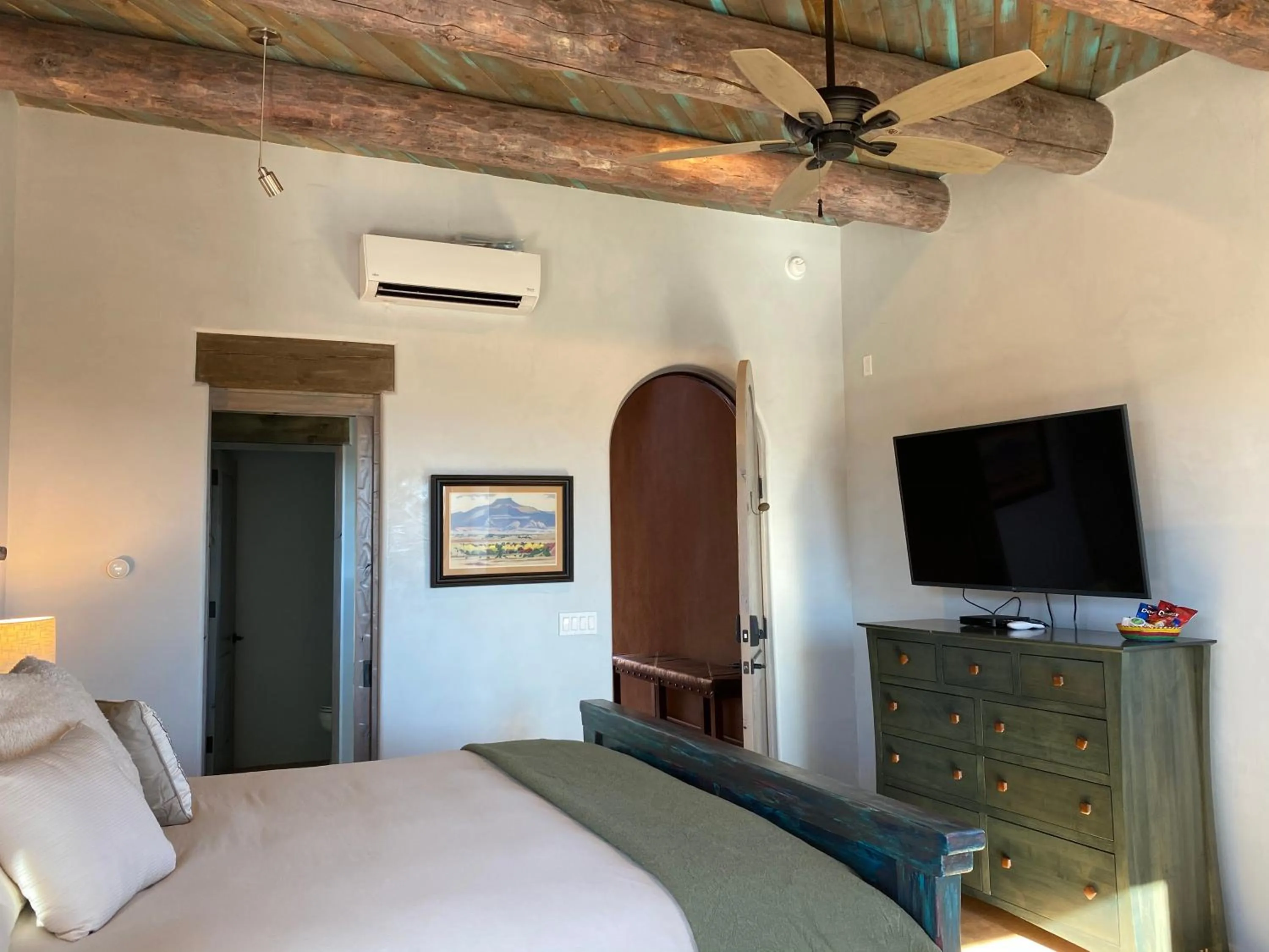 Bedroom, Bed in The Grand Hacienda Inn with Breakfast