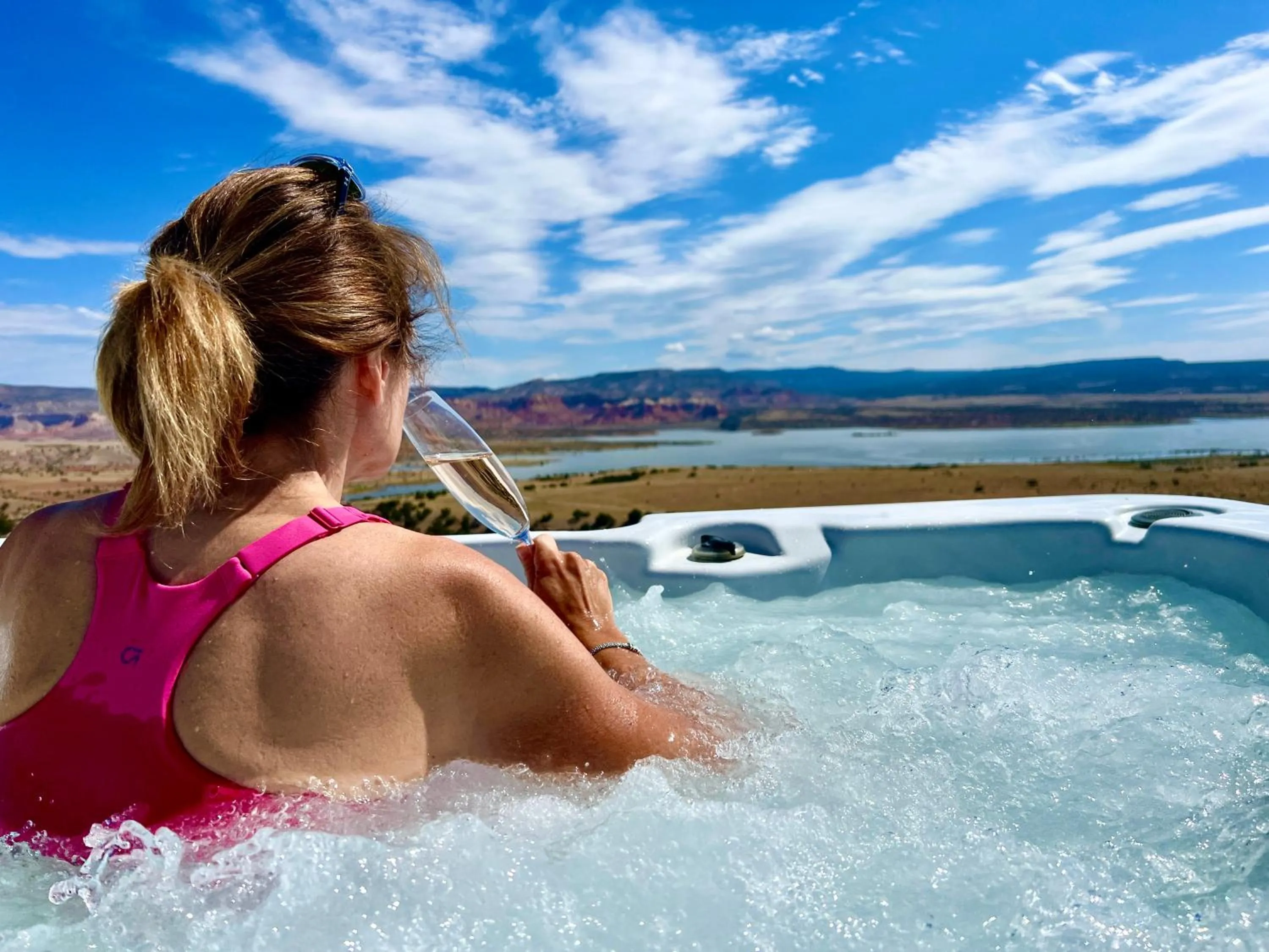 Hot Tub in The Grand Hacienda Inn with Breakfast