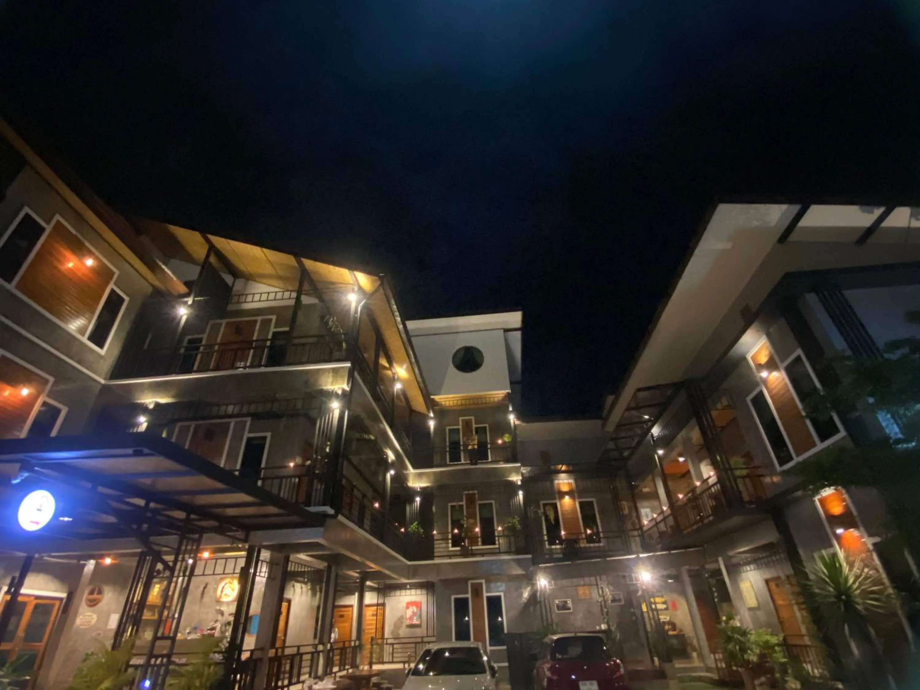 Property building in Nan Arena Place