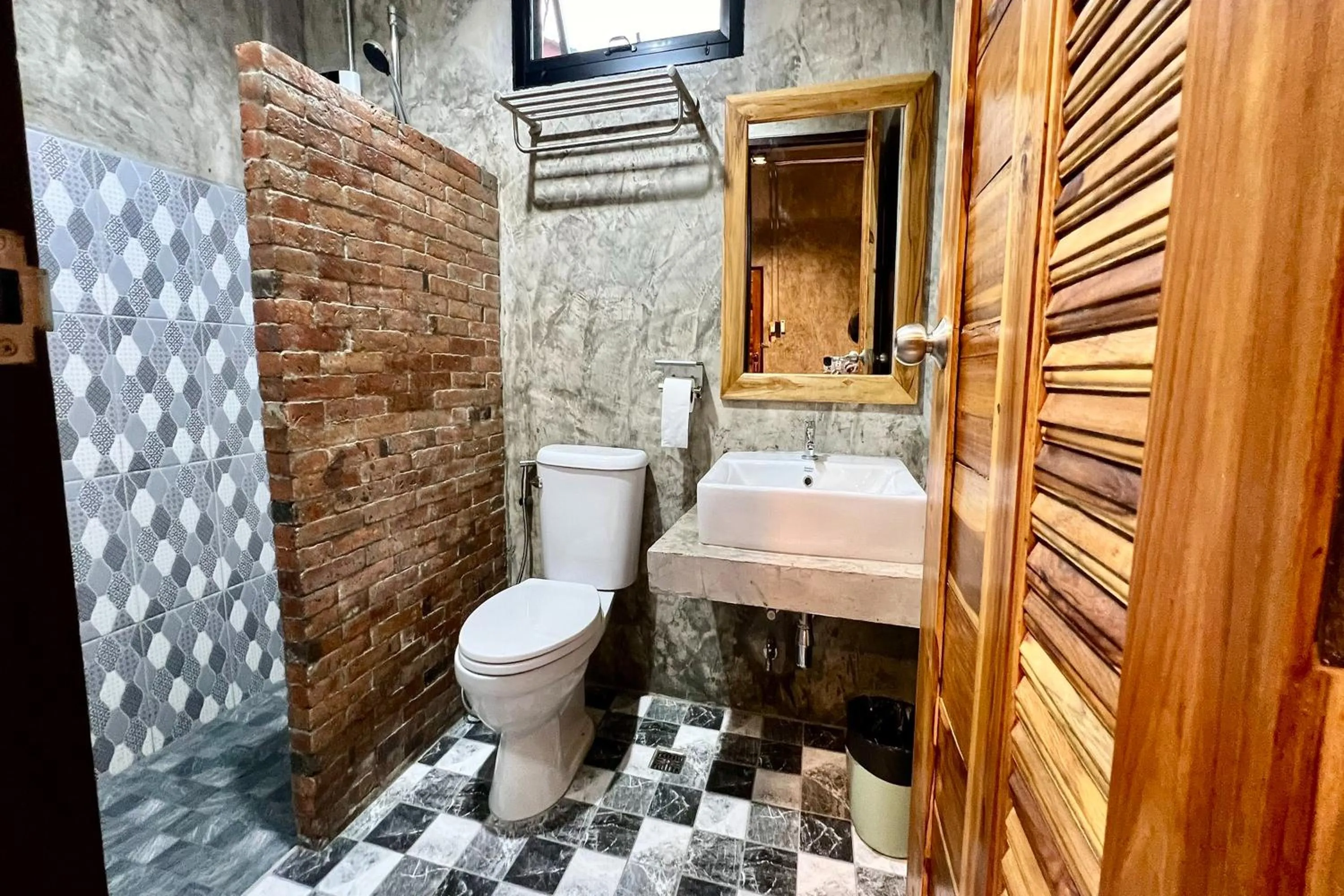 Shower in Nan Arena Place