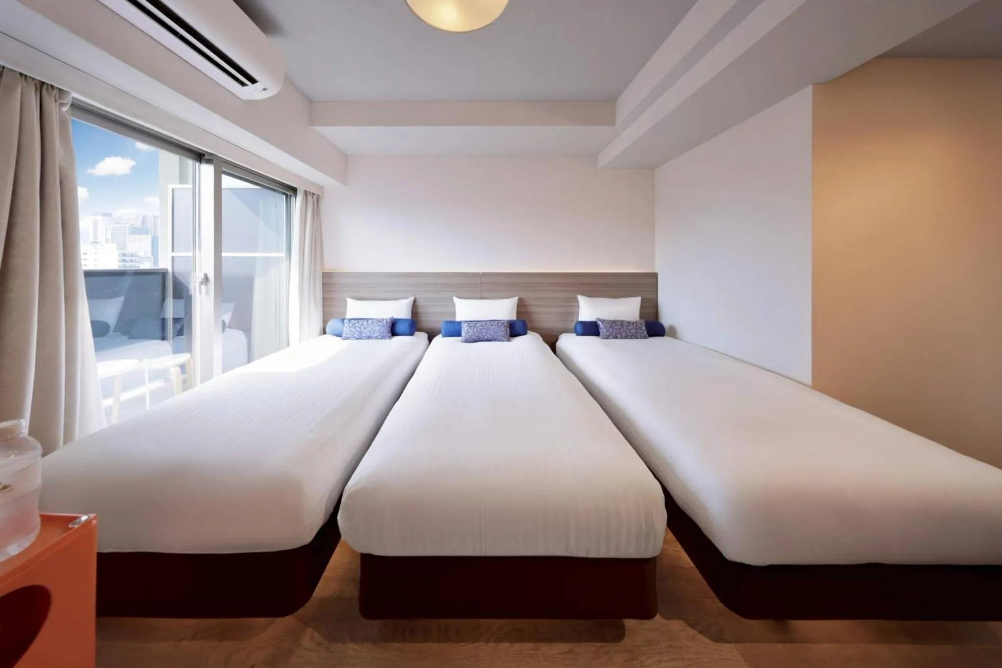 Bedroom, Bed in Doutonbori Crystal Exe