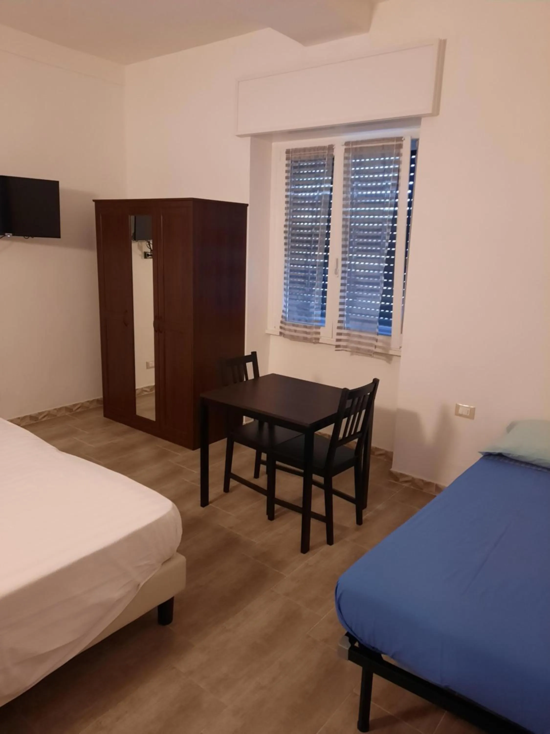 Seating area, Bed in B&B Confine