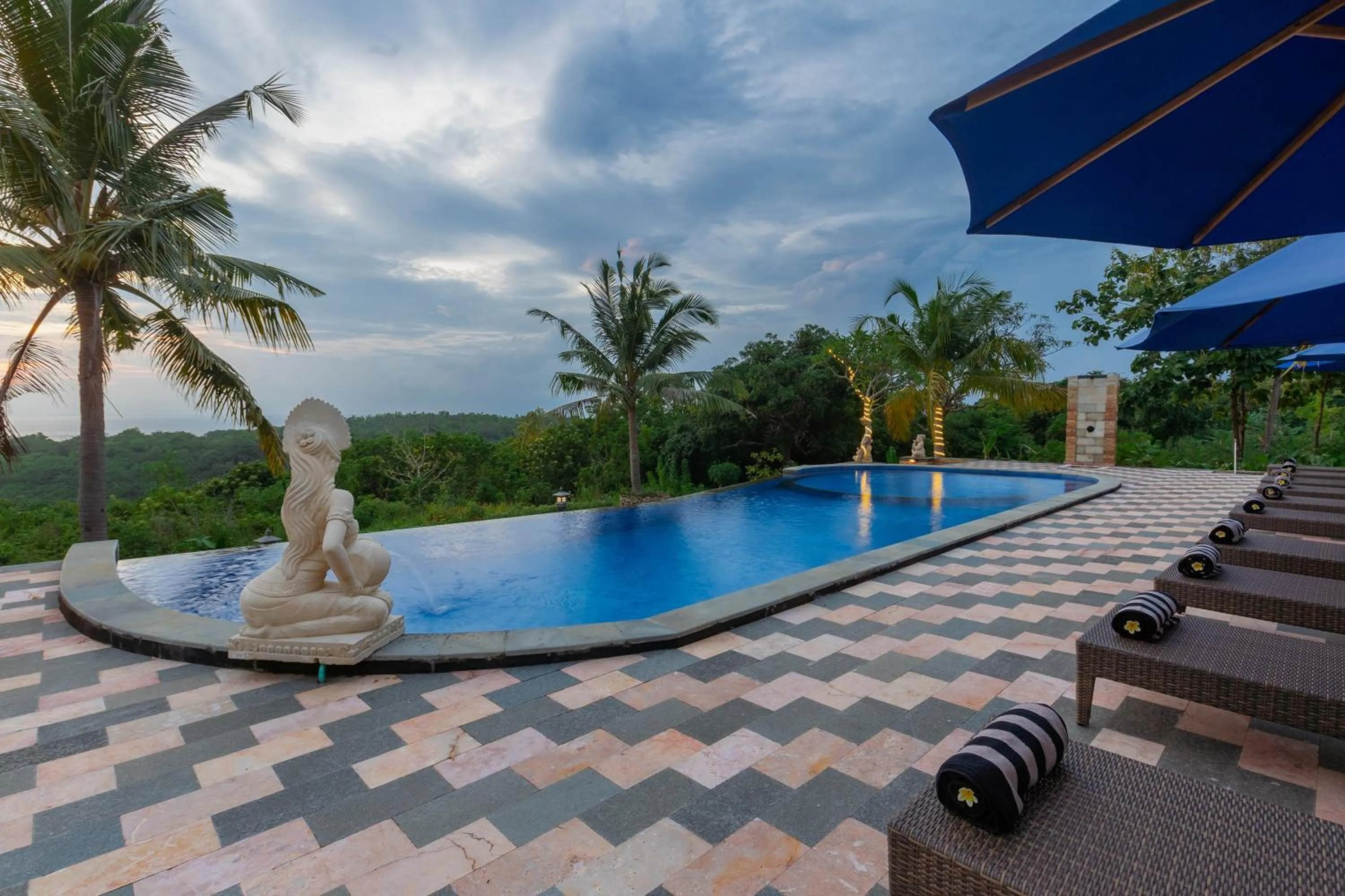 Pool view in Penida Sunset Ocean View Bungalows