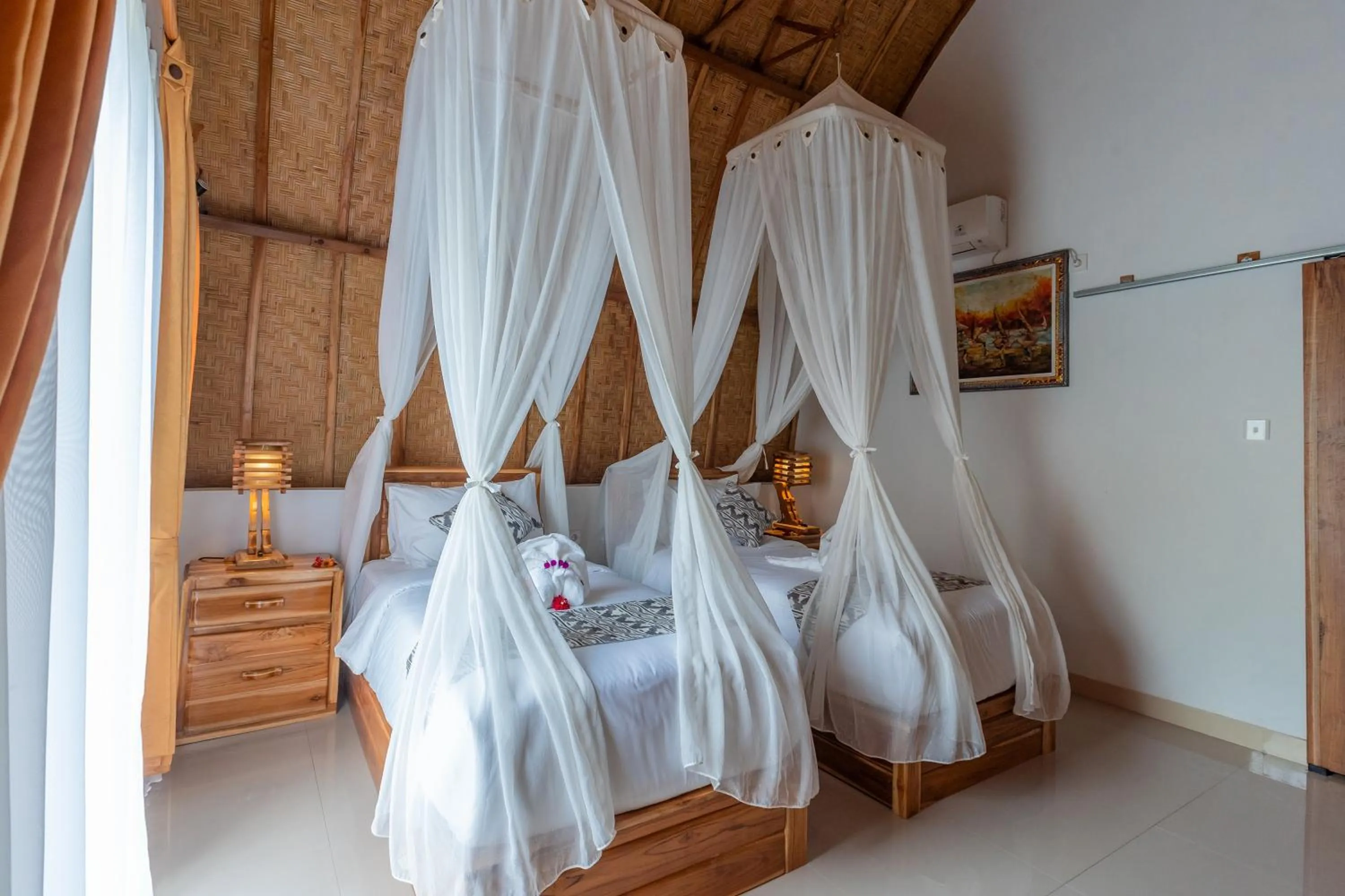 Bed in Penida Sunset Ocean View Bungalows