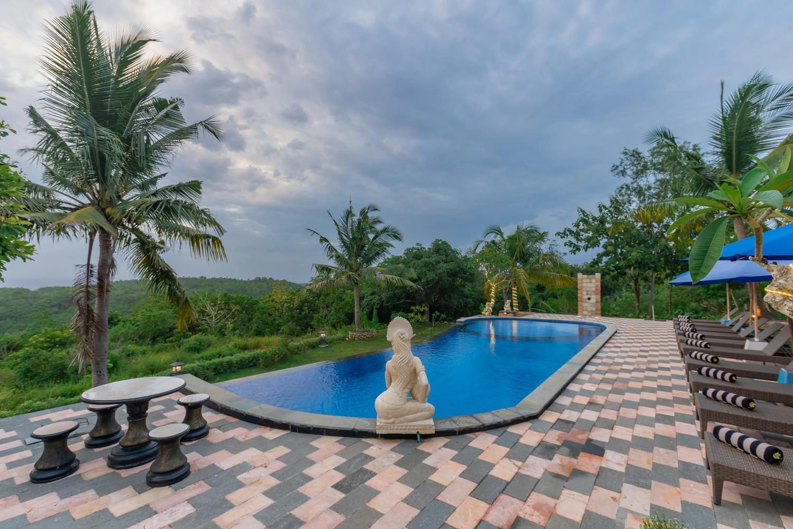 Swimming pool in Penida Sunset Ocean View Bungalows
