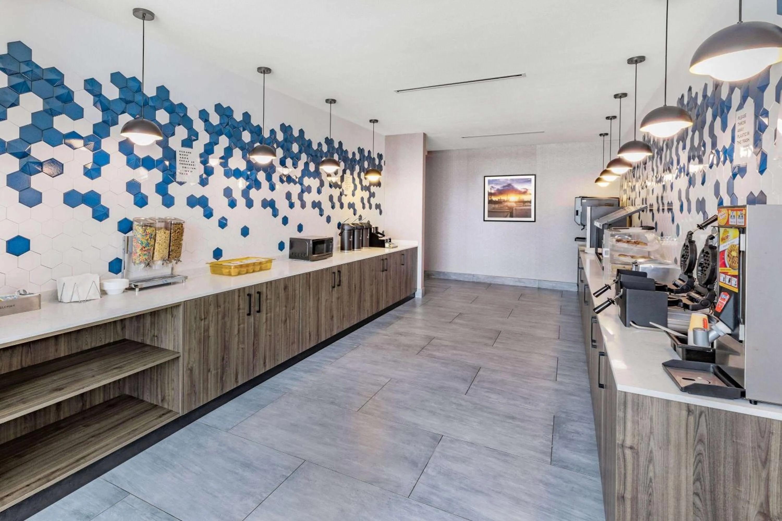 Restaurant/places to eat in La Quinta Inn & Suites by Wyndham Texas City I 45