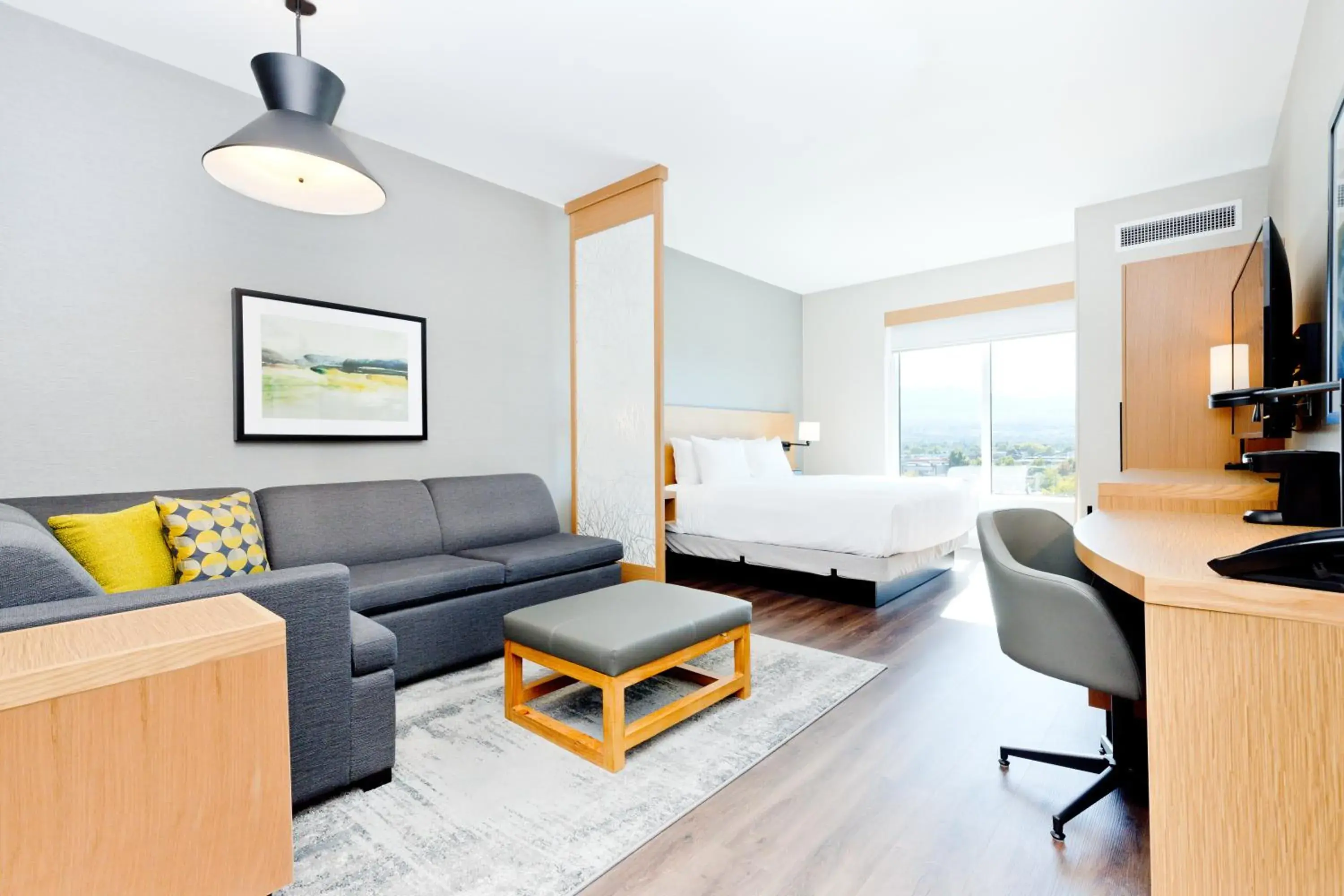 King Room with Sofa Bed in Hyatt Place Kelowna King Room with Sofa Bed in Hyatt Place Kelowna