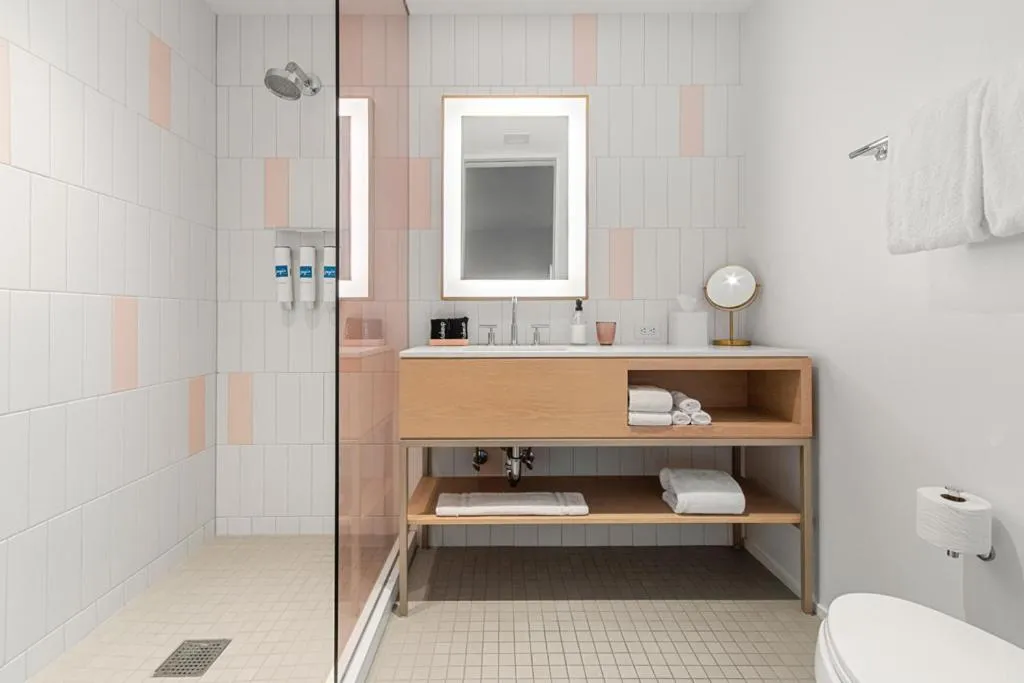 Shower in The Doyle Hotel