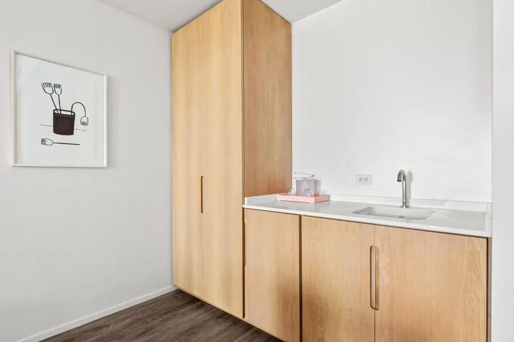 Kitchen or kitchenette in The Doyle Hotel