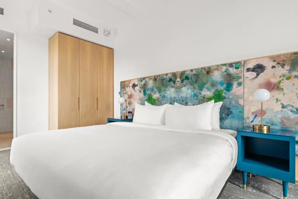 Bed in The Doyle Hotel