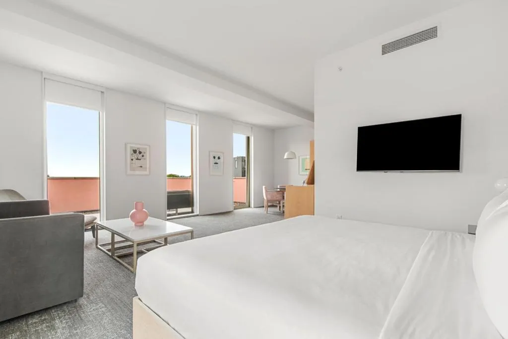 Bed in The Doyle Hotel