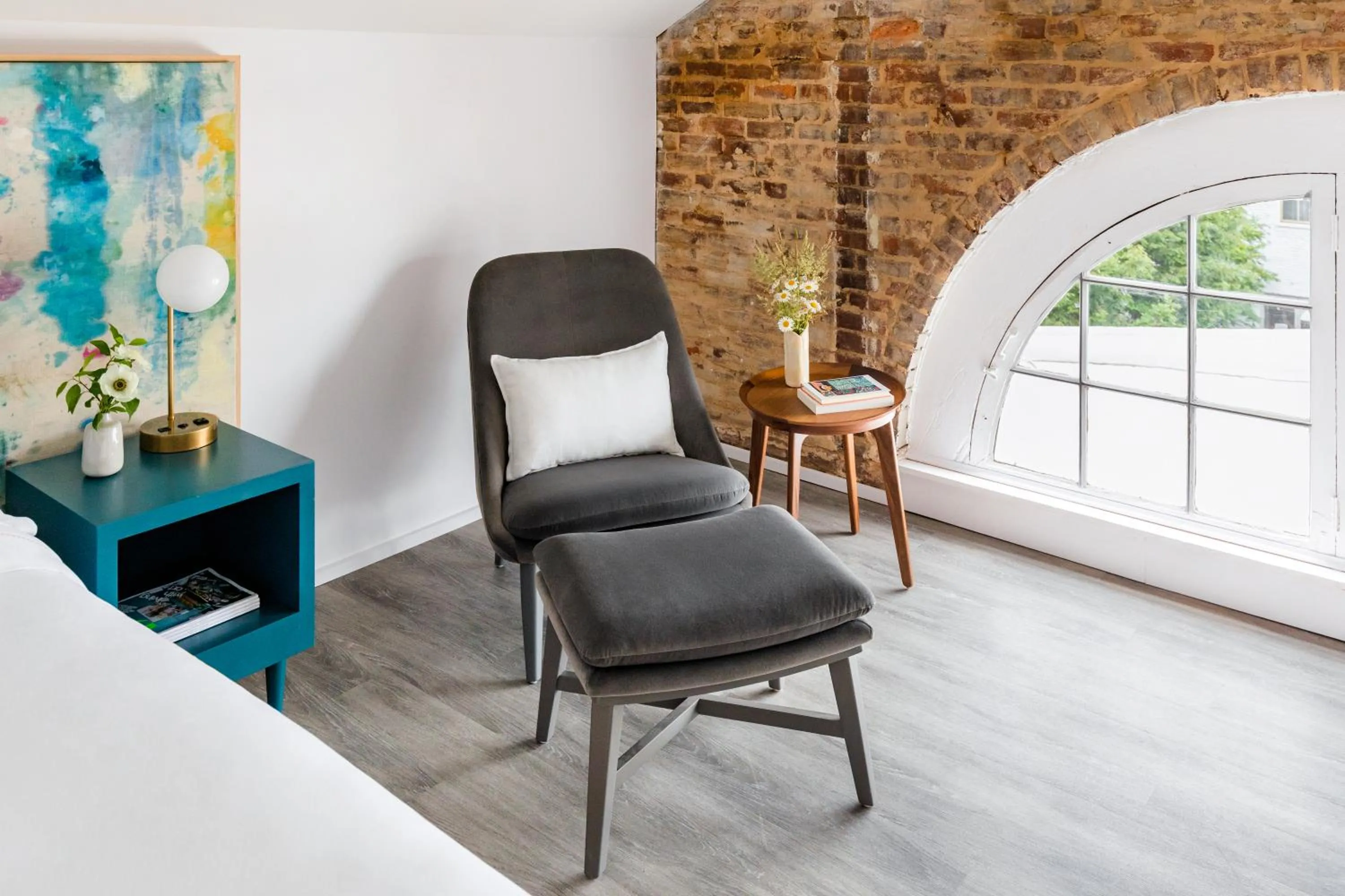 Living room in The Doyle Hotel