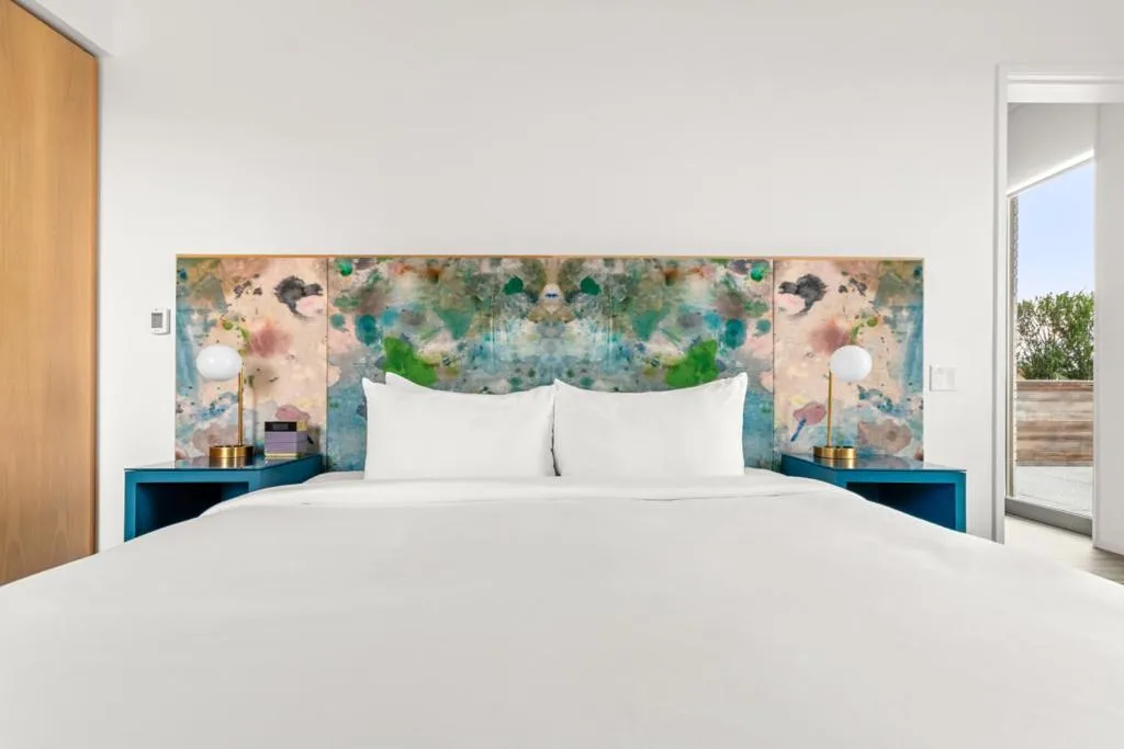 Bed in The Doyle Hotel