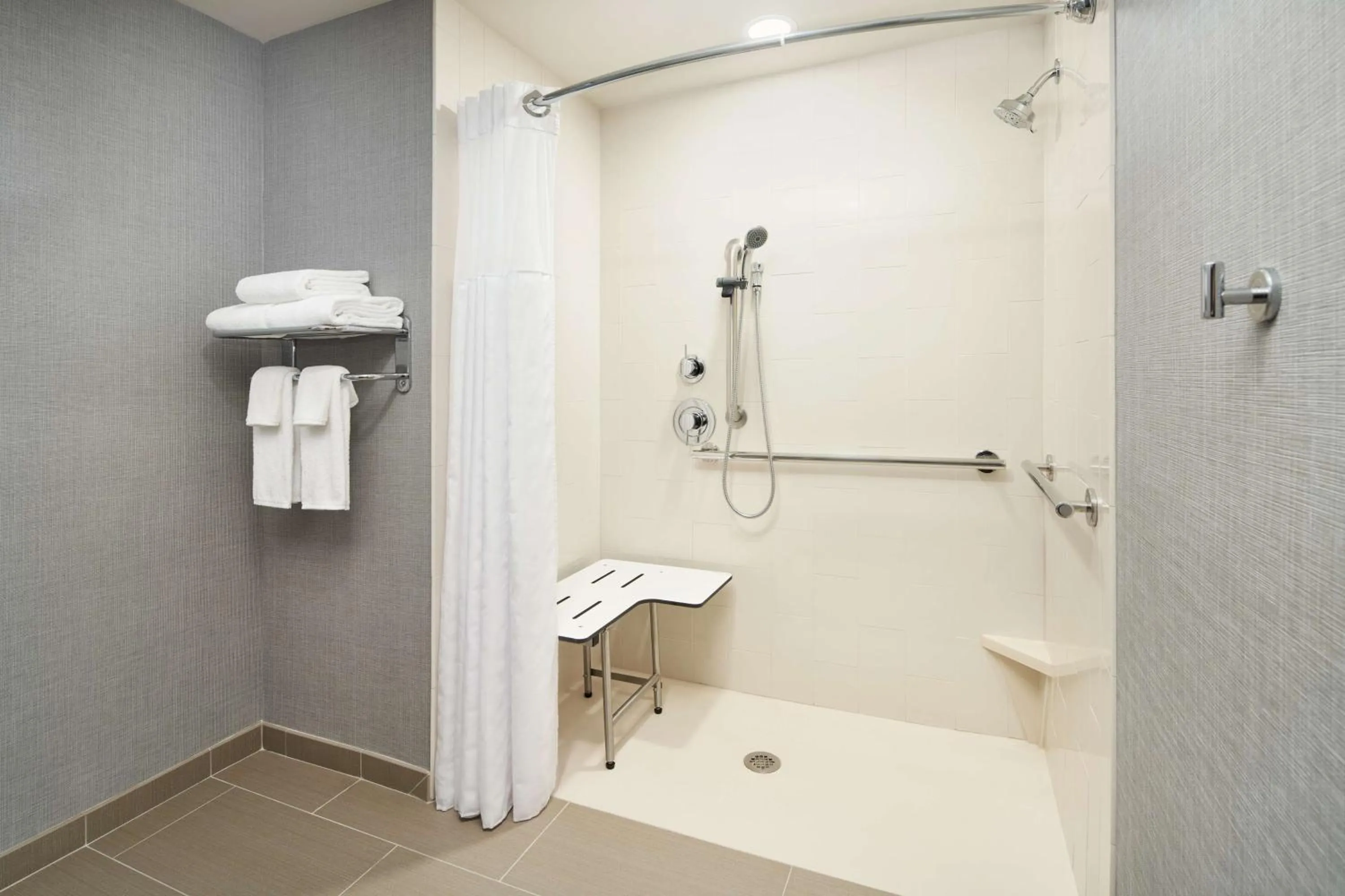 Bathroom in Hyatt Place Melbourne - Palm Bay - I-95