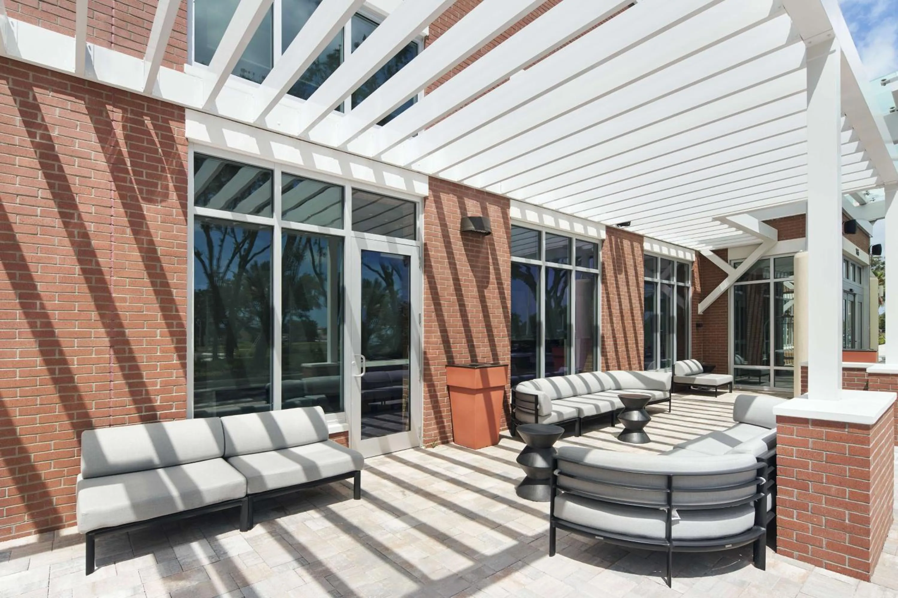 Lounge or bar in Hyatt Place Melbourne - Palm Bay - I-95