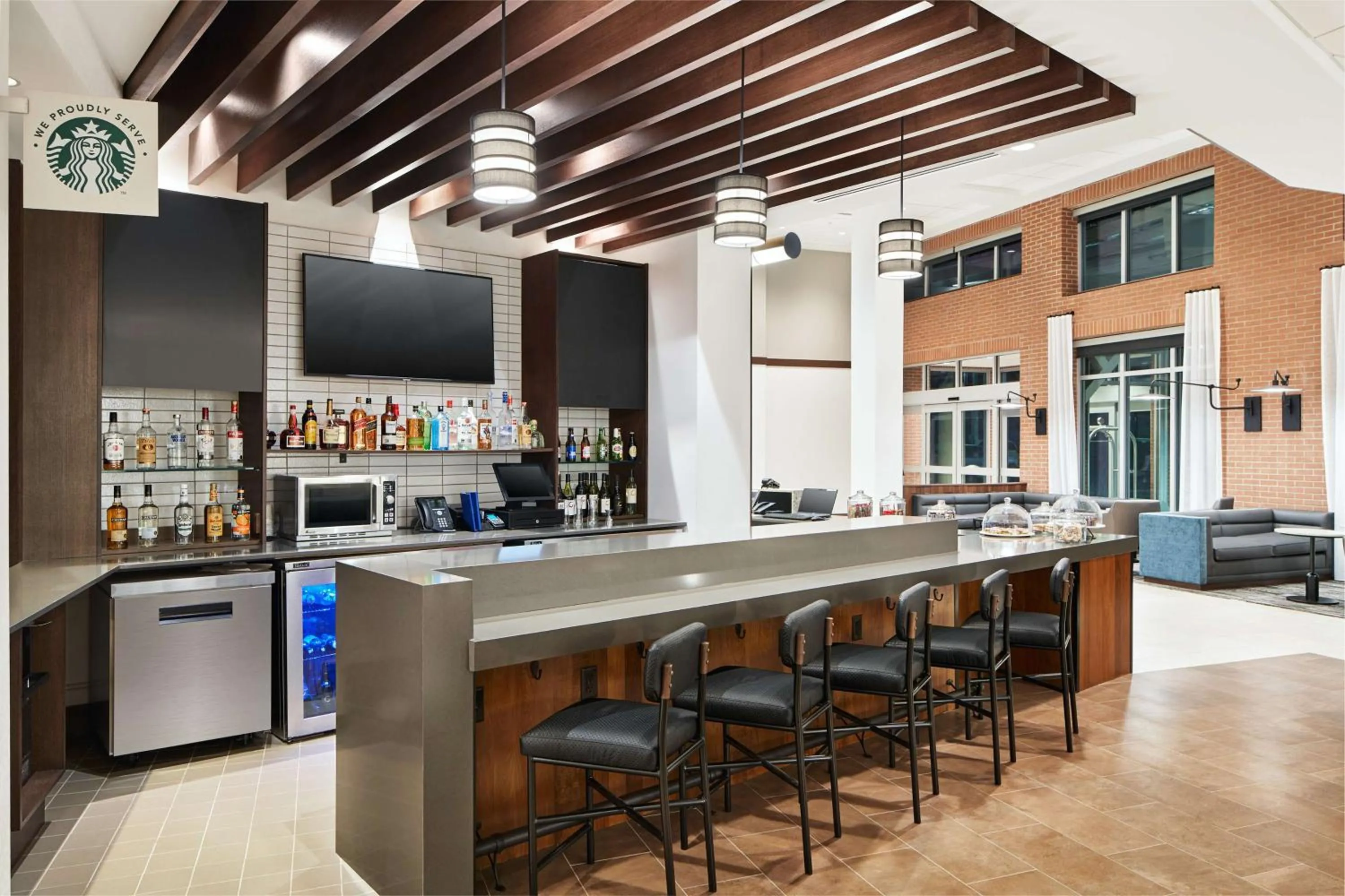 Lounge or bar in Hyatt Place Melbourne - Palm Bay - I-95