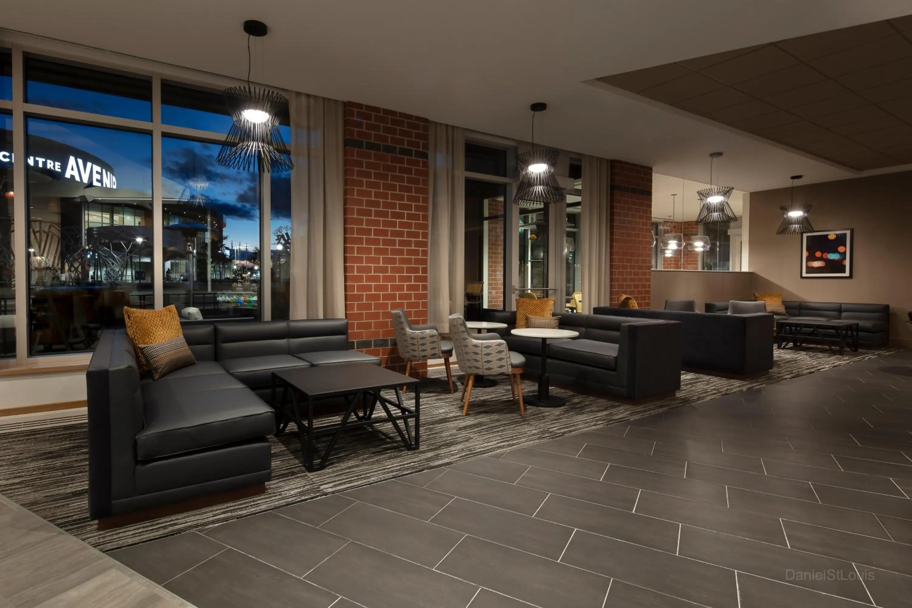 Lounge or bar in Hyatt Place Moncton-Downtown