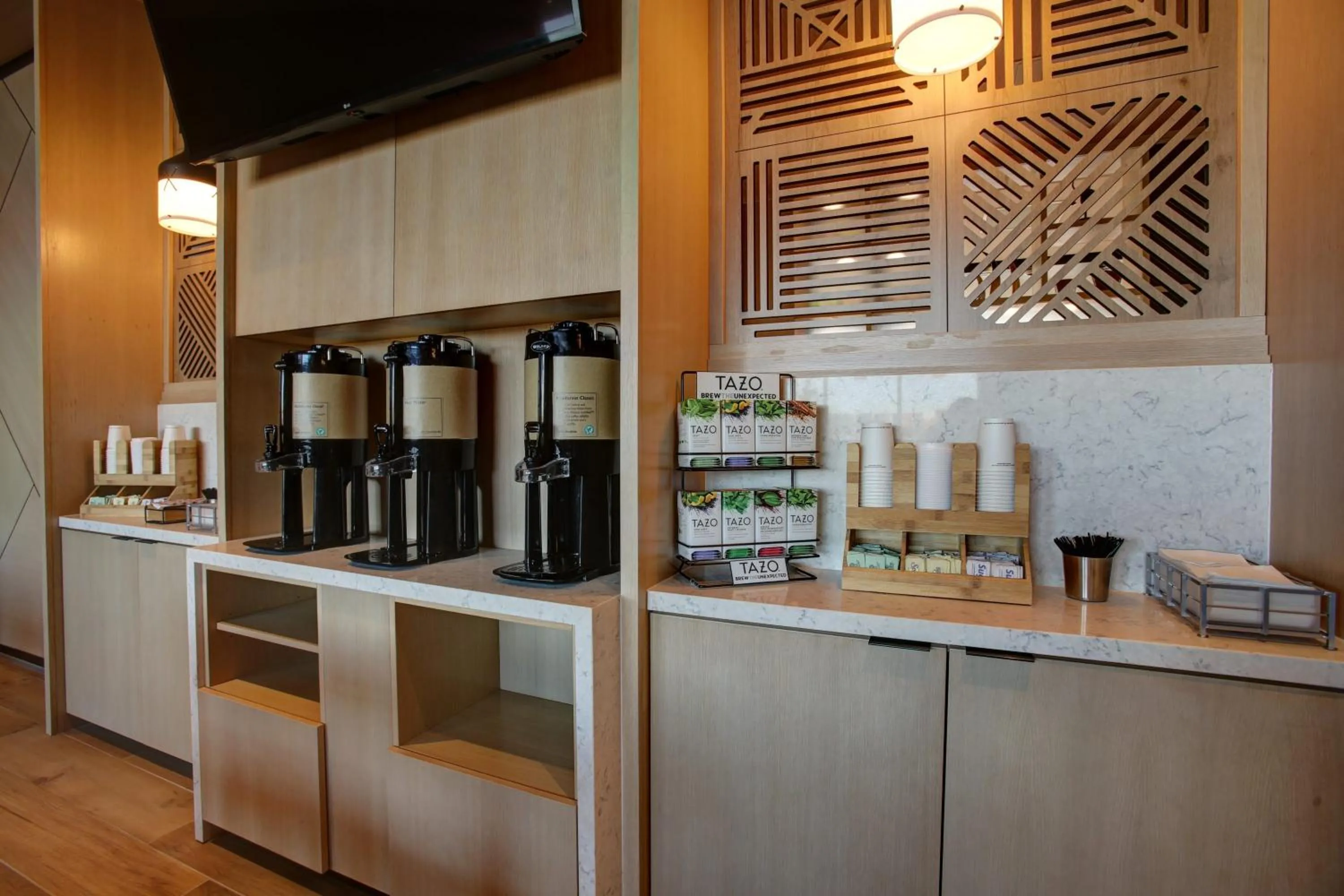 Restaurant/places to eat in Hyatt Place at Wichita State University