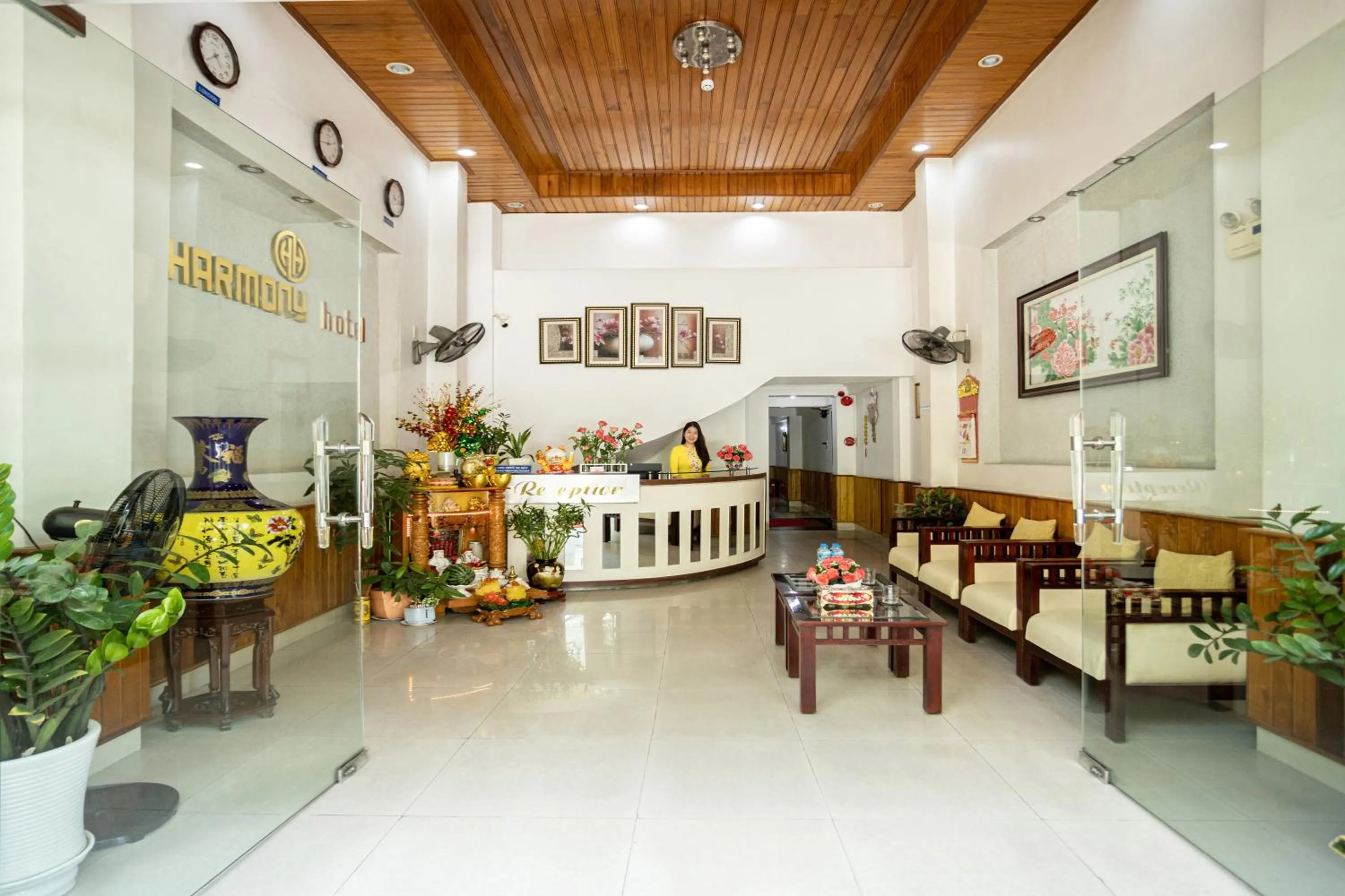 Lobby or reception in Hue Harmony Hotel