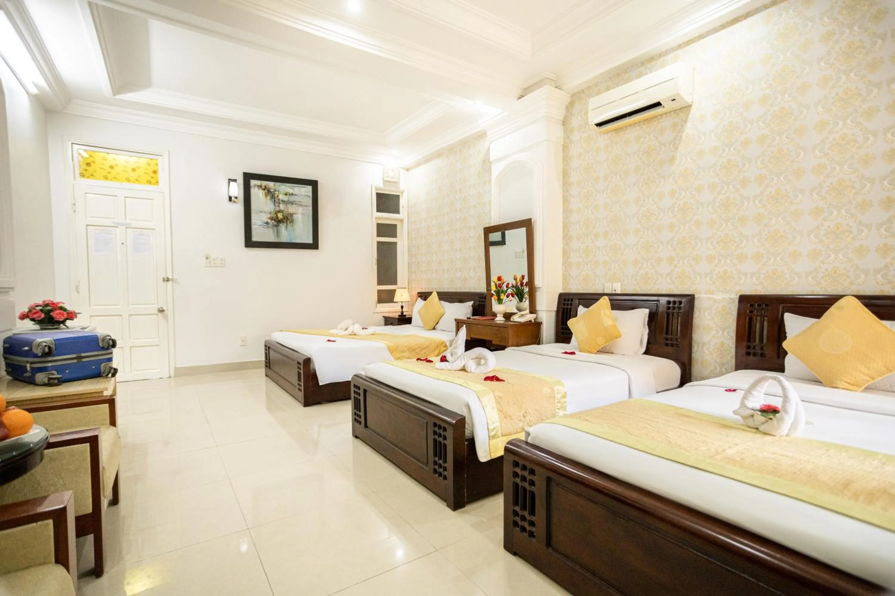 Bed in Hue Harmony Hotel