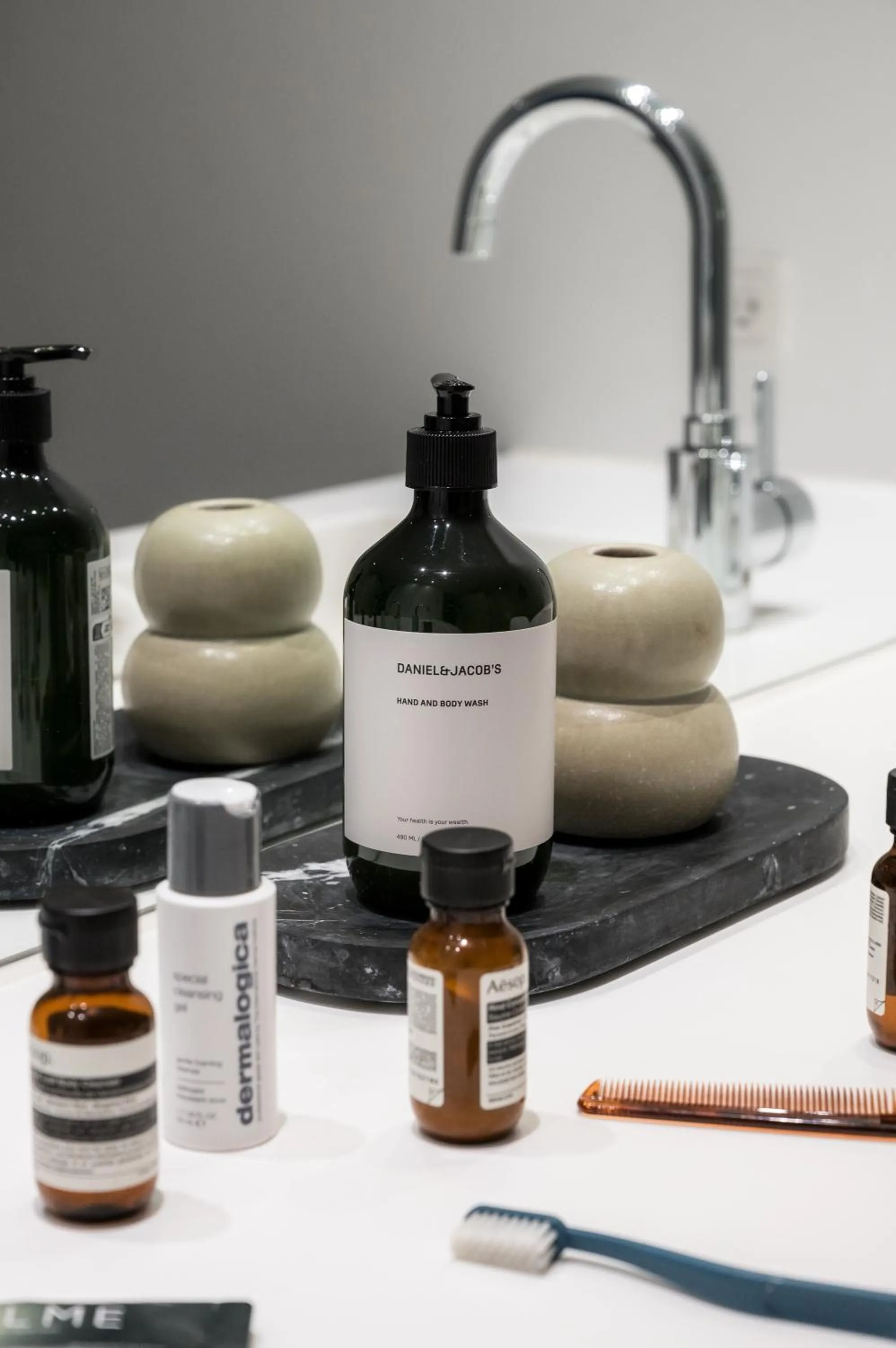 Bathroom in The Pier apartments by Daniel&Jacob's