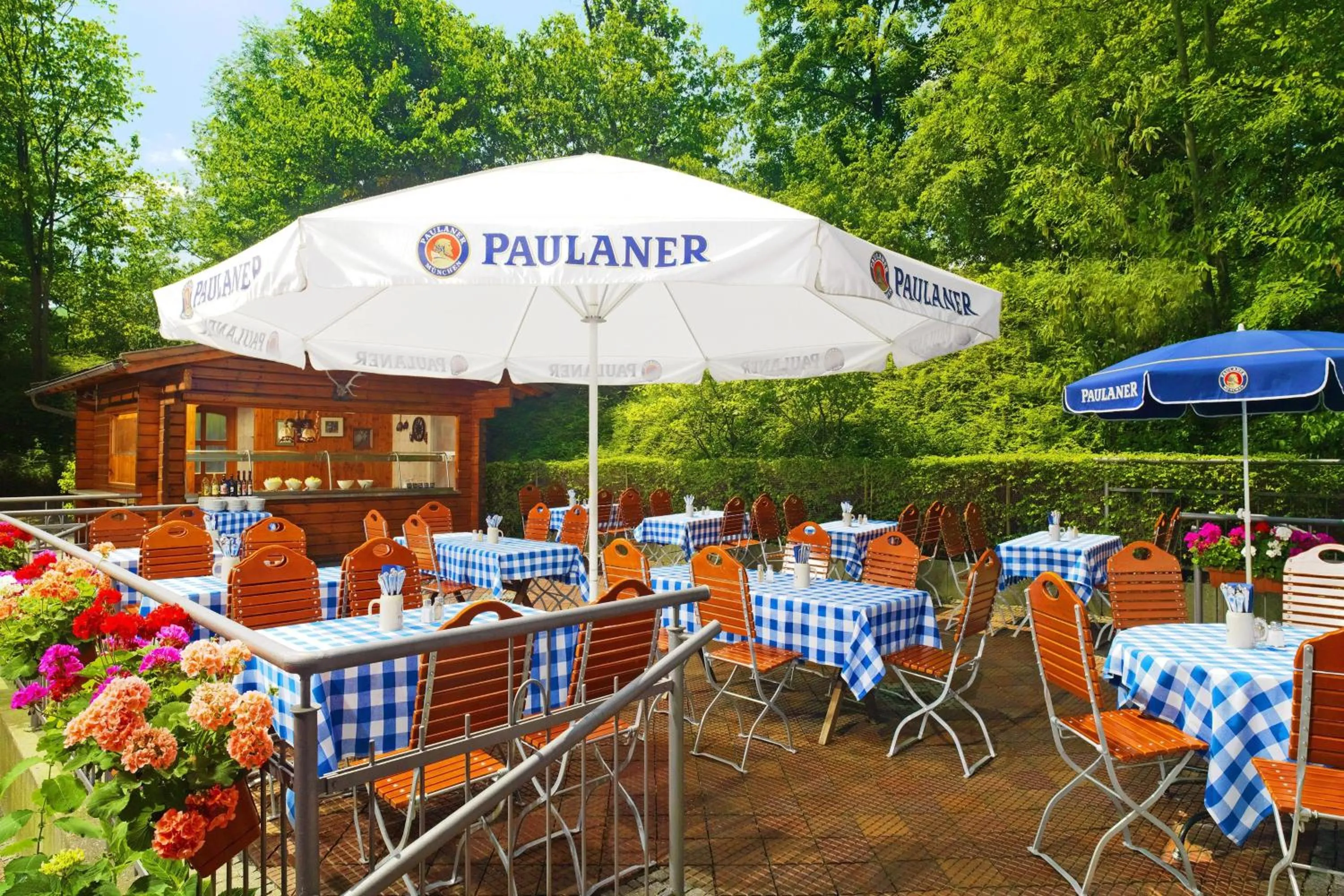 Restaurant/places to eat in The Westin Grand Munich